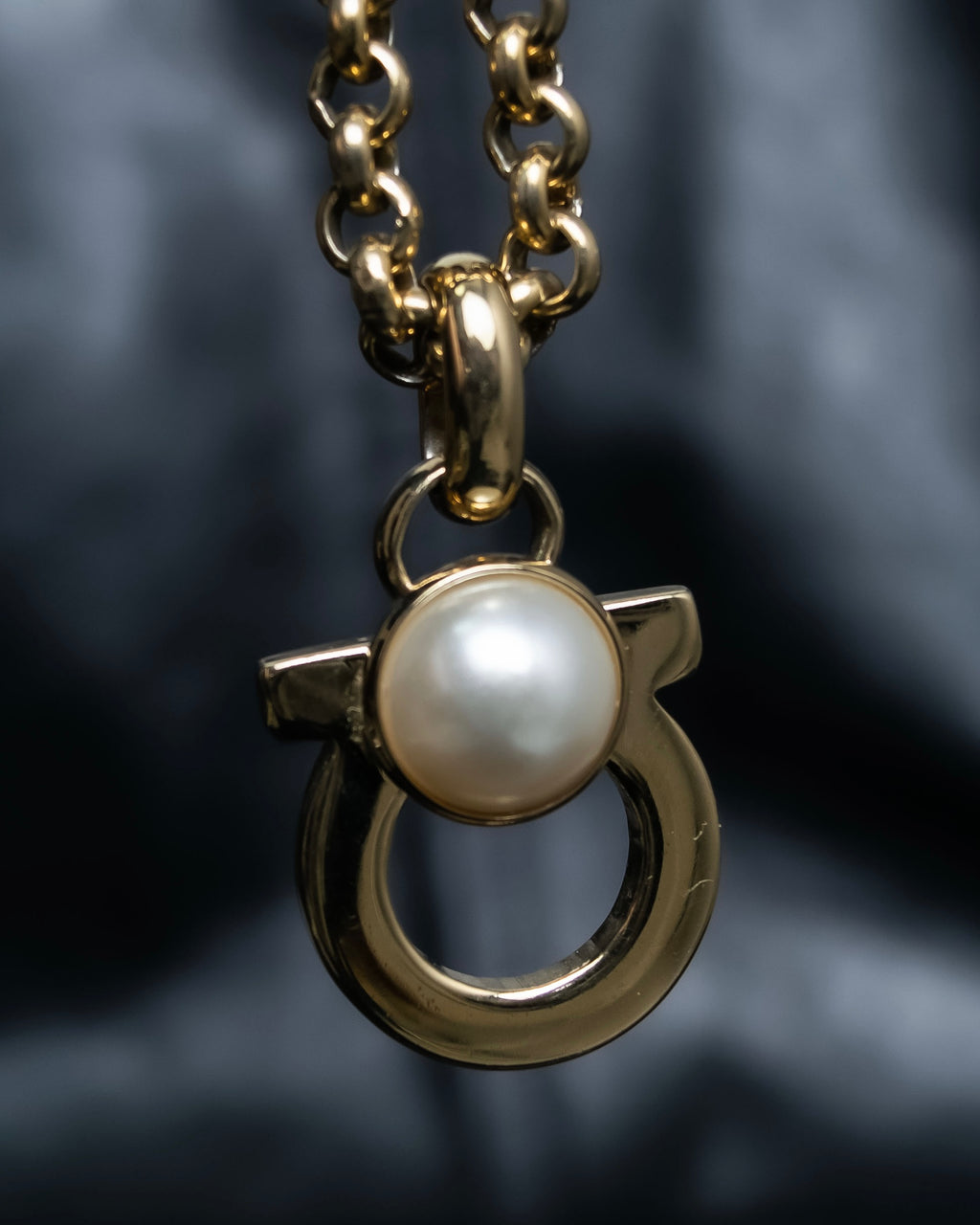 "Salvatore Ferragamo" Gancini design necklace