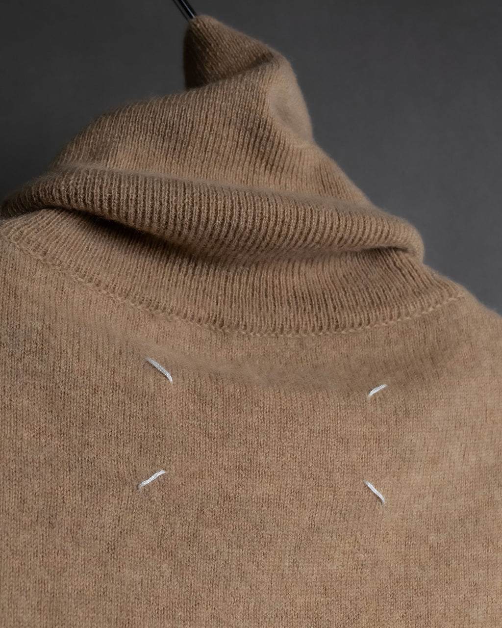 "MAISON MARGIELA" Beige color turtleneck sleeveless wool knit