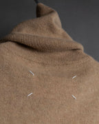 "MAISON MARGIELA" Beige color turtleneck sleeveless wool knit