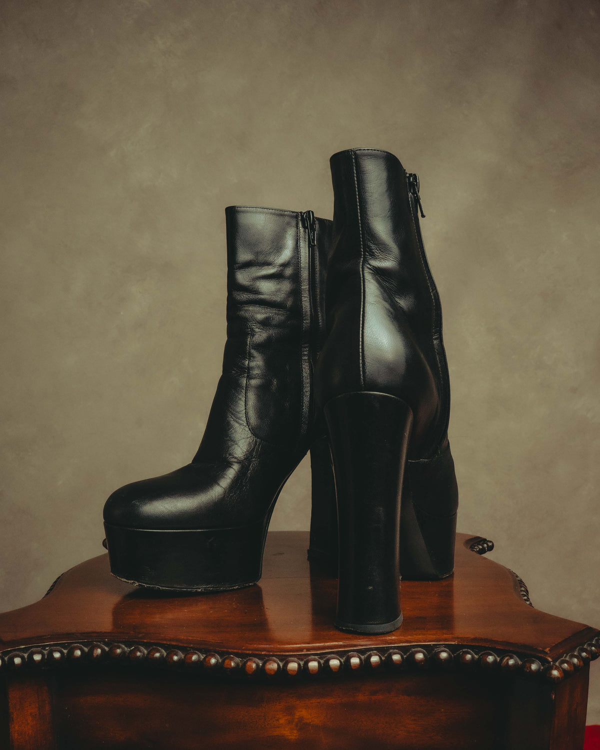 "SAINT LAURENT PARIS" 10's Dramatic leather platform ankle boots