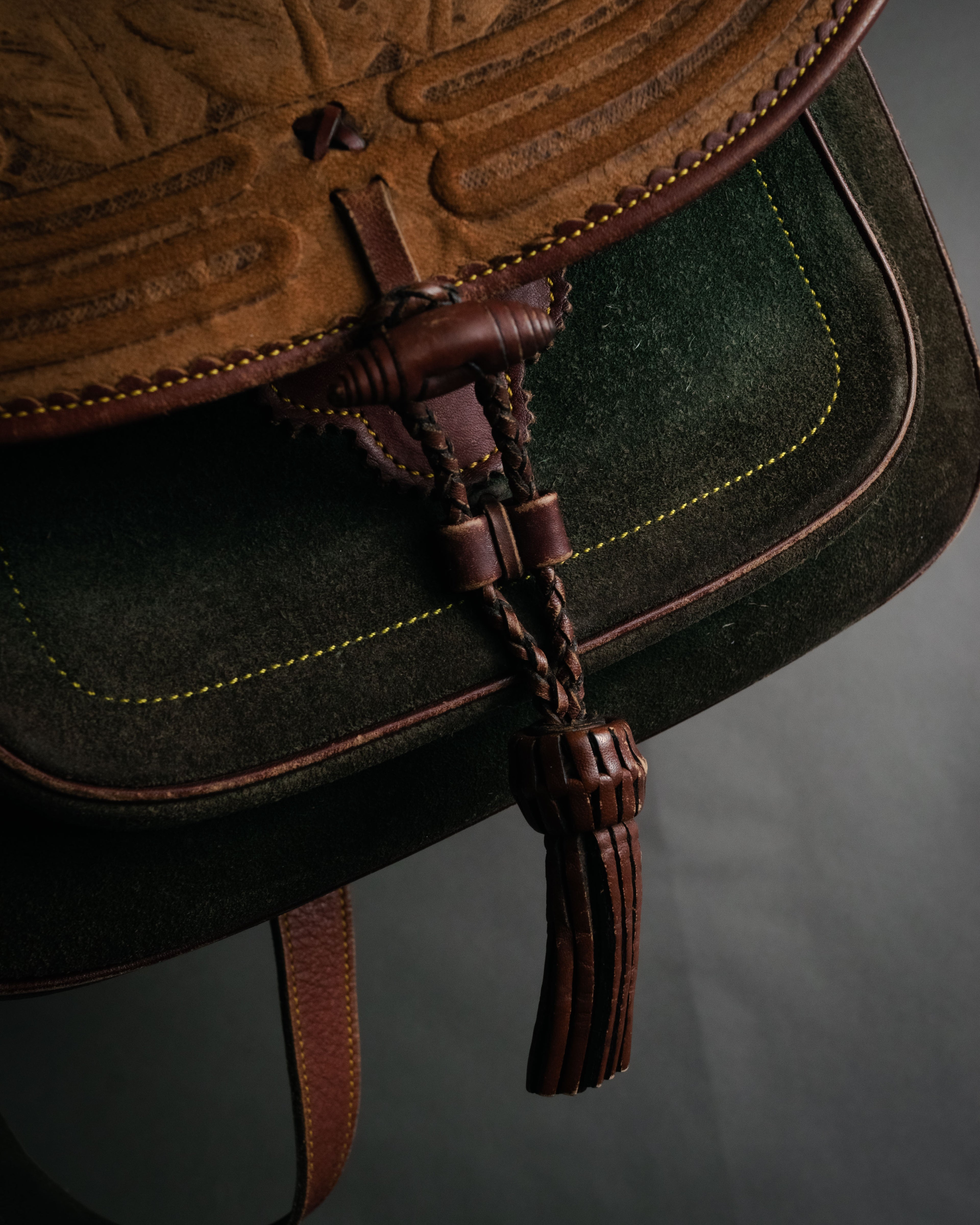 –SPECIAL– “LOEWE” 70’s-80’s Caza Cordobán embossed shoulder bag