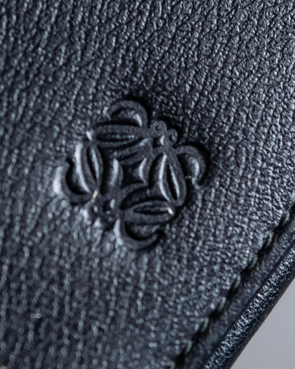 "LOEWE" Anagram logo engraved leather card case