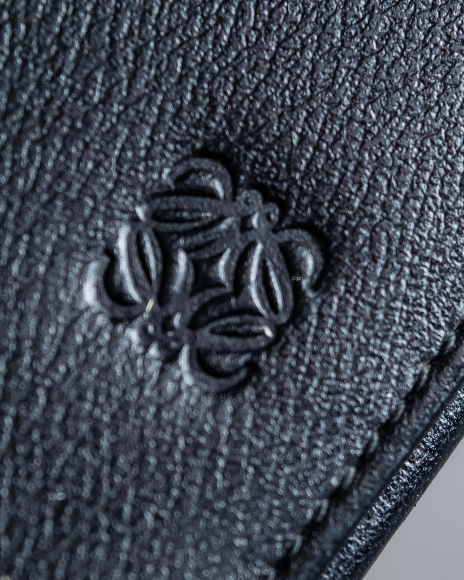 "LOEWE" Anagram logo engraved leather card case