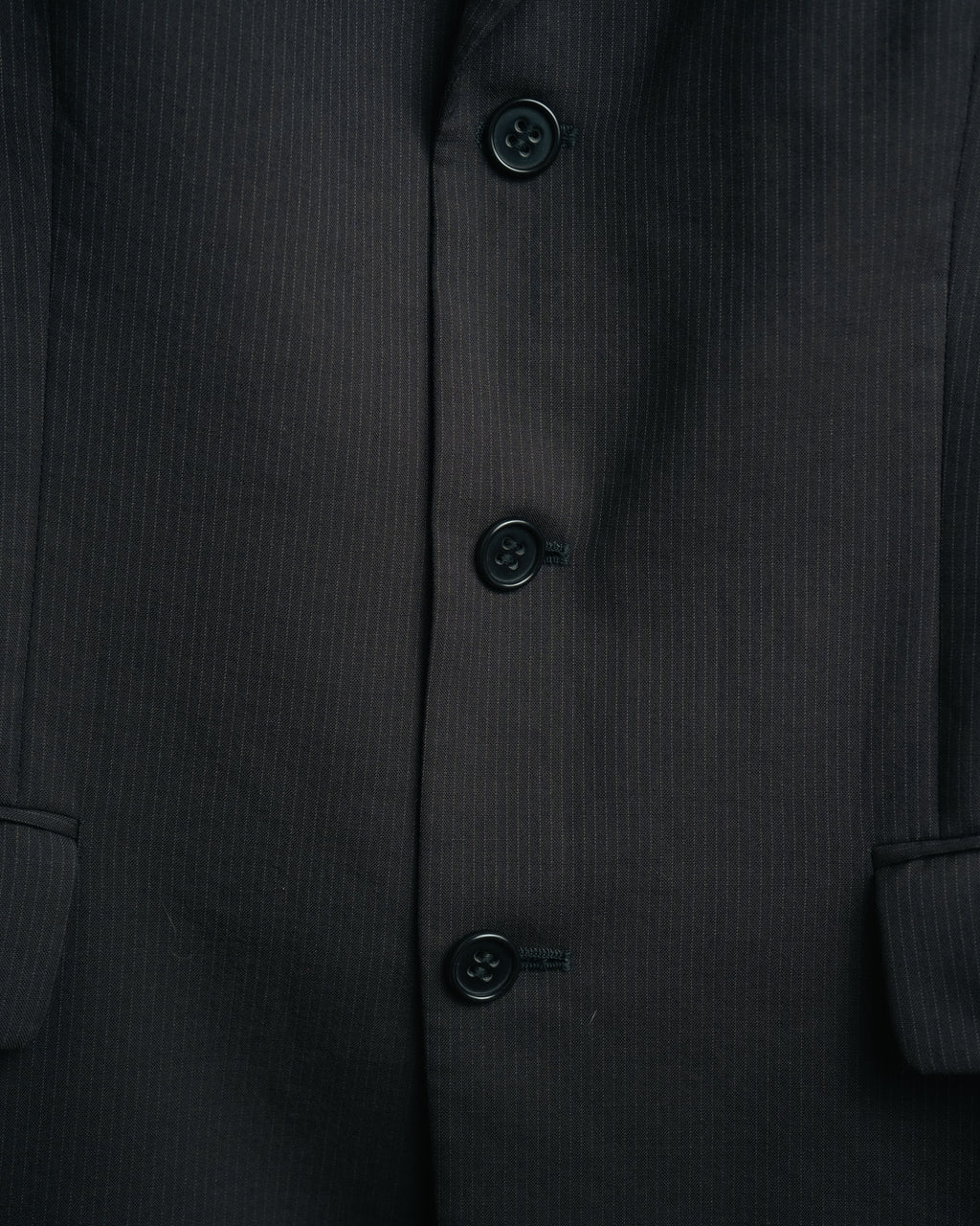 -MOOD Vintage Collections-
90’s Pinstripe wool tailored jacket
by Yves Saint Laurent pour homme