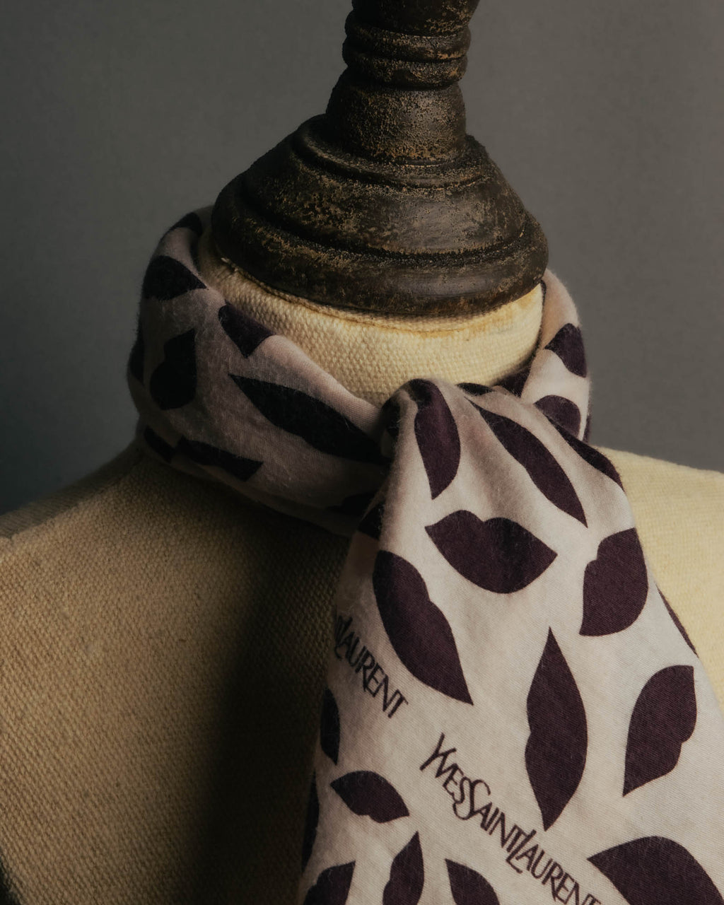 “Yves Saint Laurent” 80’s-90’s Leaf motif logo mini scarf