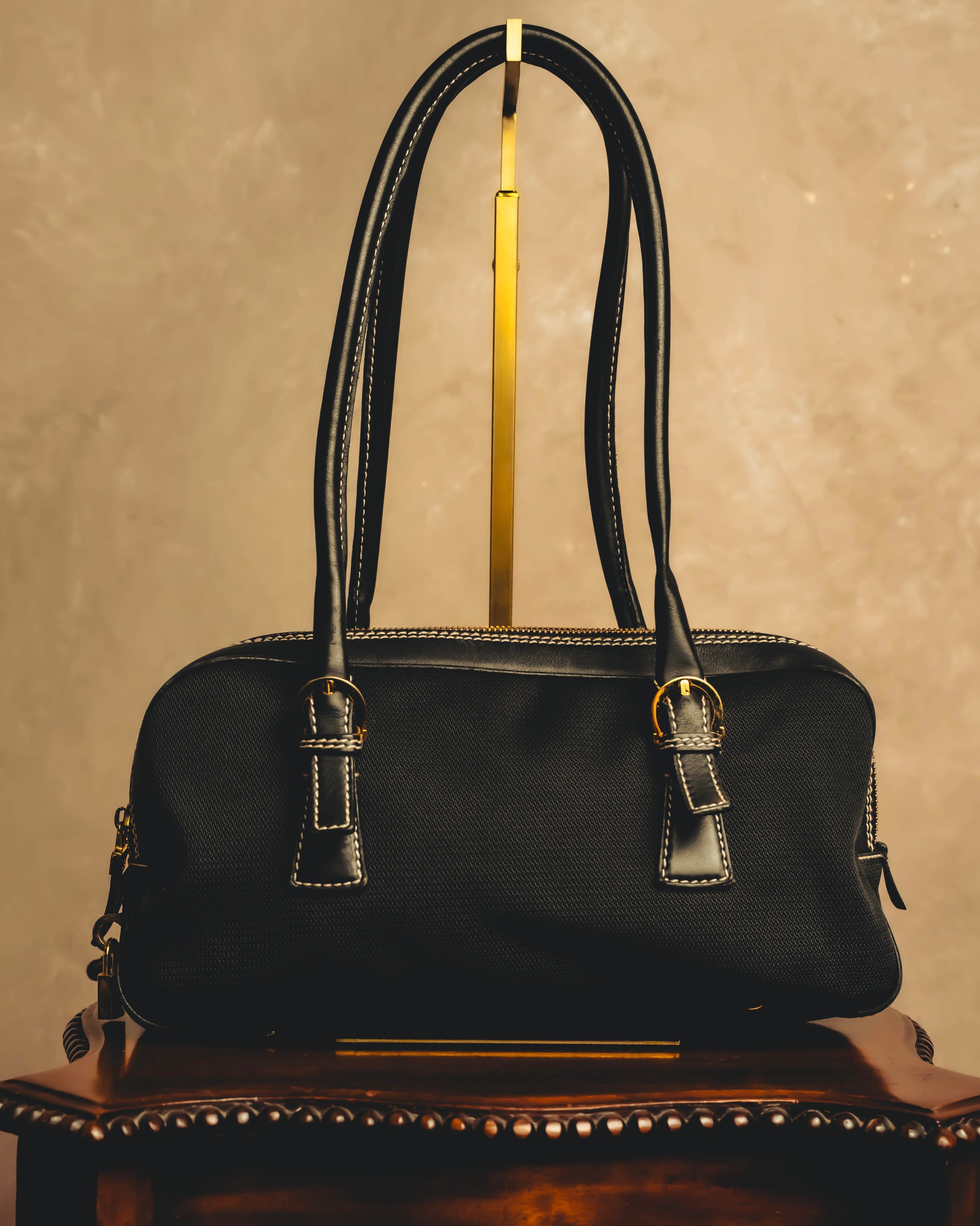 “Salvatore Ferragamo” 90’s-00’s Gancini-detail textured canvas shoulder bag