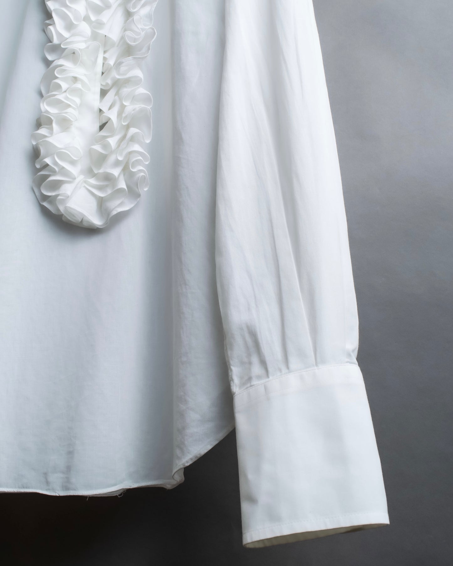 “Dolce&Gabbana”  Front volume frill designed shirt