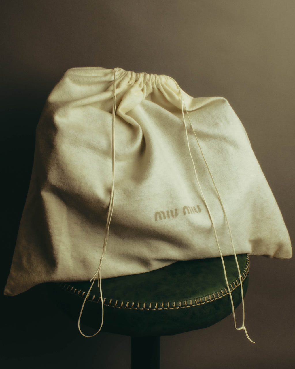 "Miu Miu" 90's-00's Cracked leather tote handbag