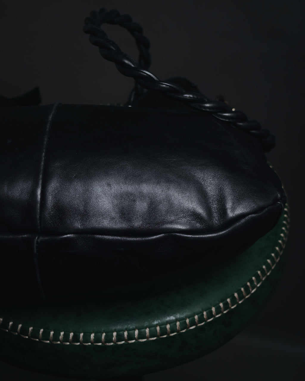 –SPECIAL– "Salvatore Ferragamo"
00’s Gancini gathered leather hobo bag