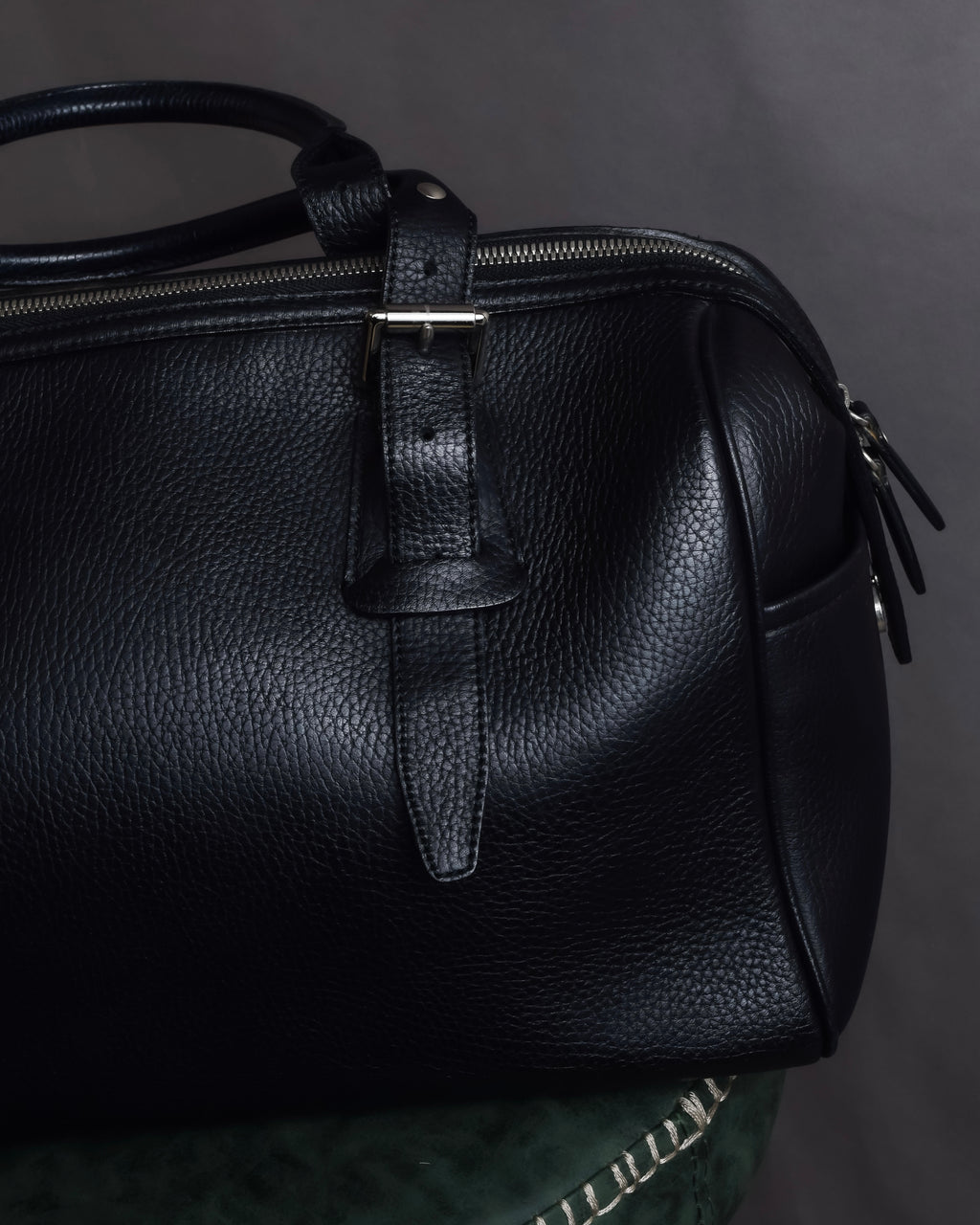 "BURBERRY" Refined design mini Boston leather bag