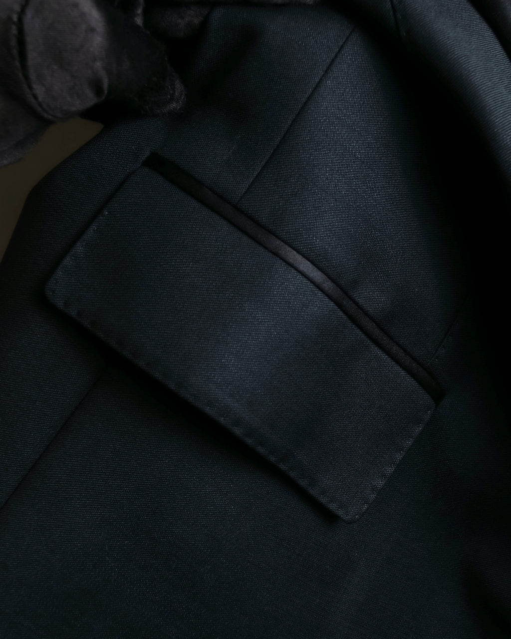 "GUCCI" Pre-Fall 2018 collection message embroidered shawl collar jacket