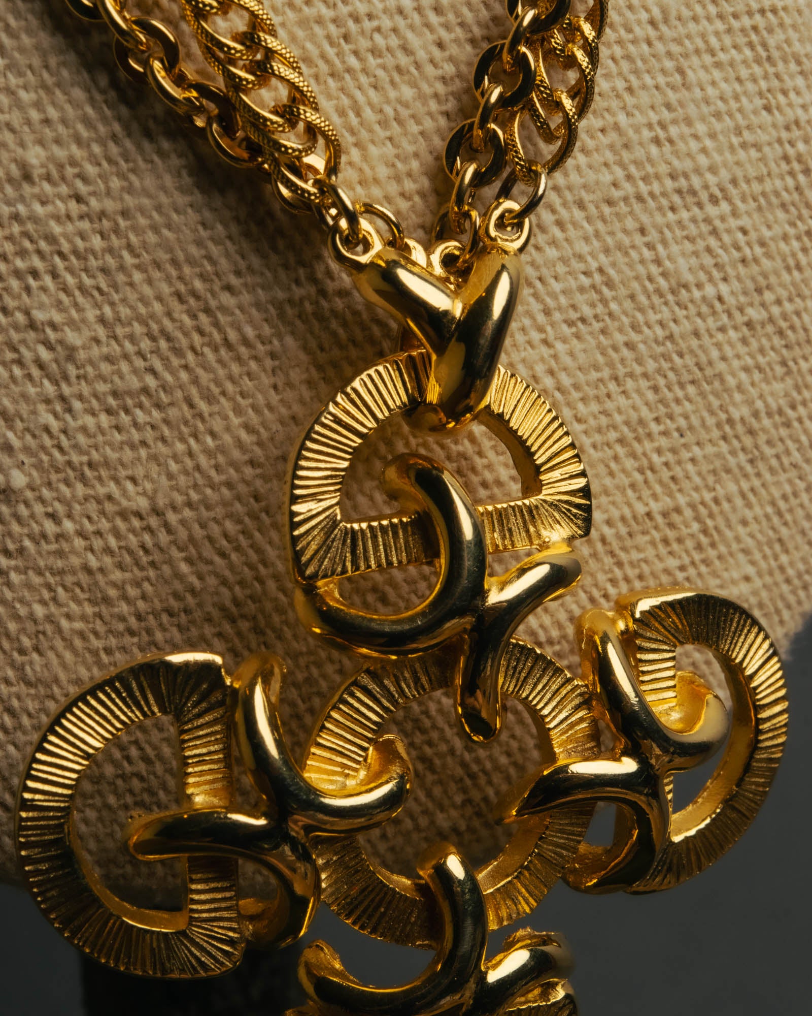 -SPECIAL- “Lucien Piccard” 70’s-80’s Gold tone cross pendant necklace