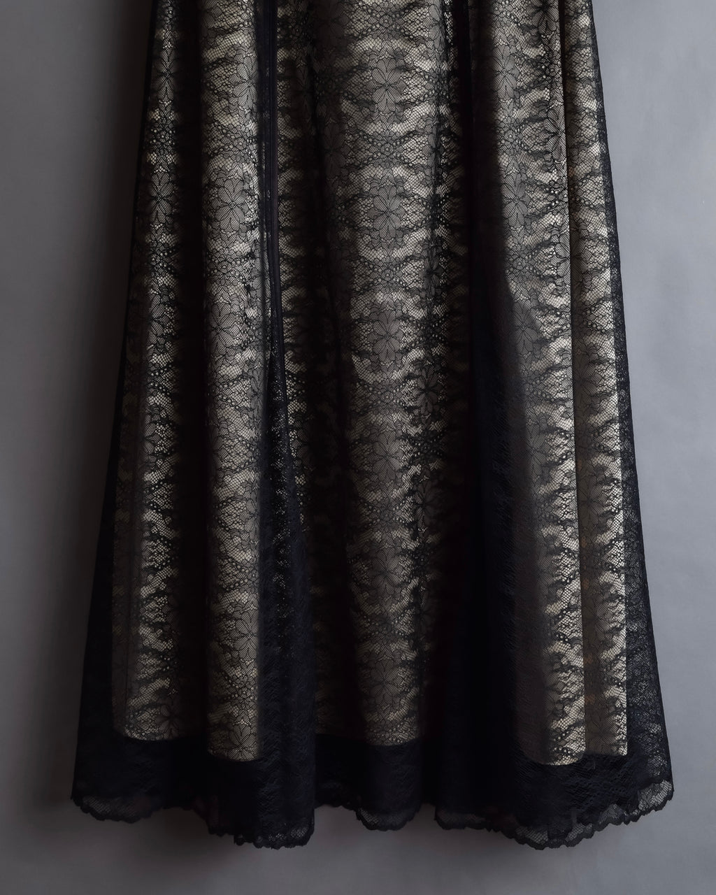 "LANVIN en Bleu" Flowers black lace layered skirt