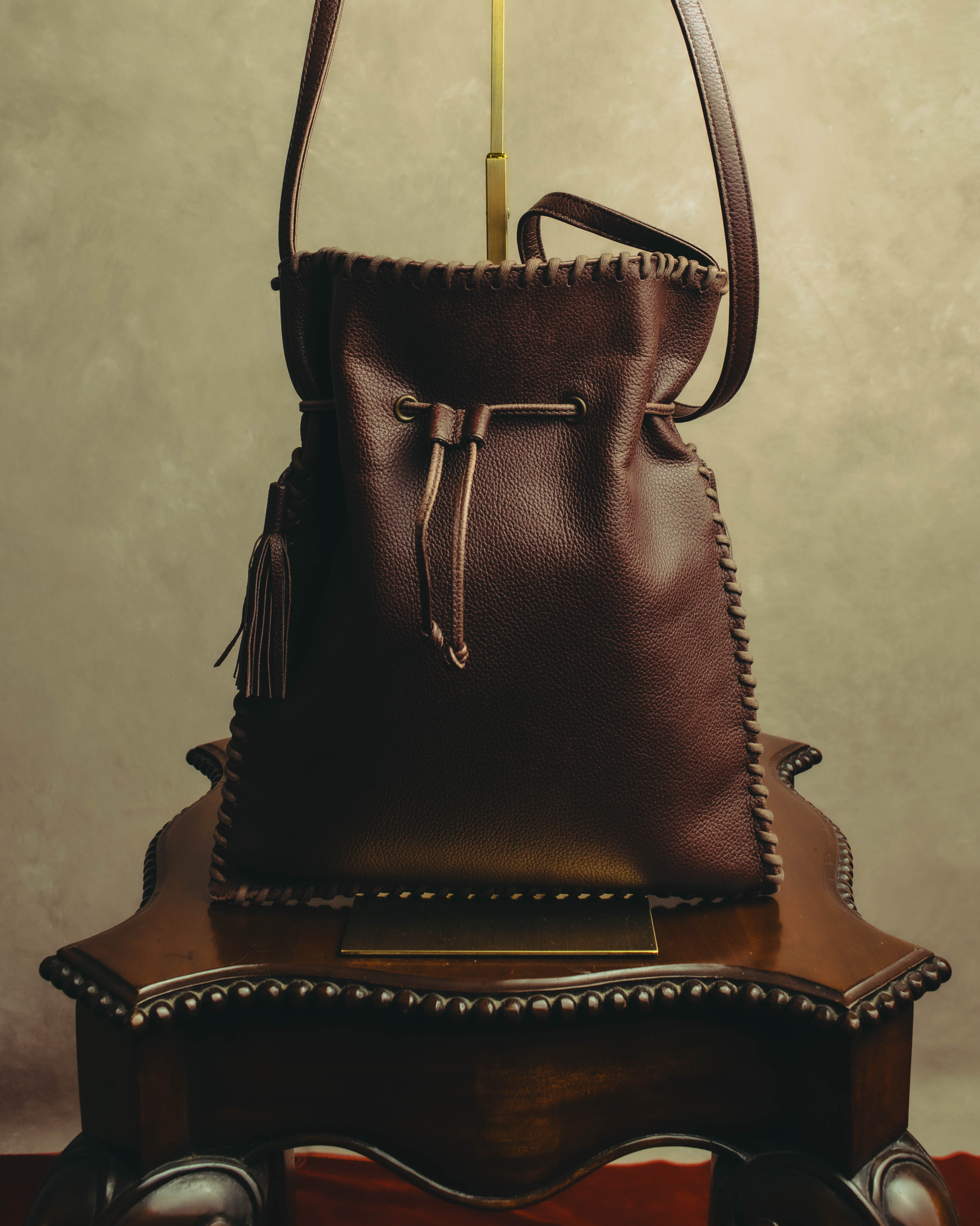 “YVES SAINT LAURENT“ 90’s-00’s Leather drawstring shoulder bag