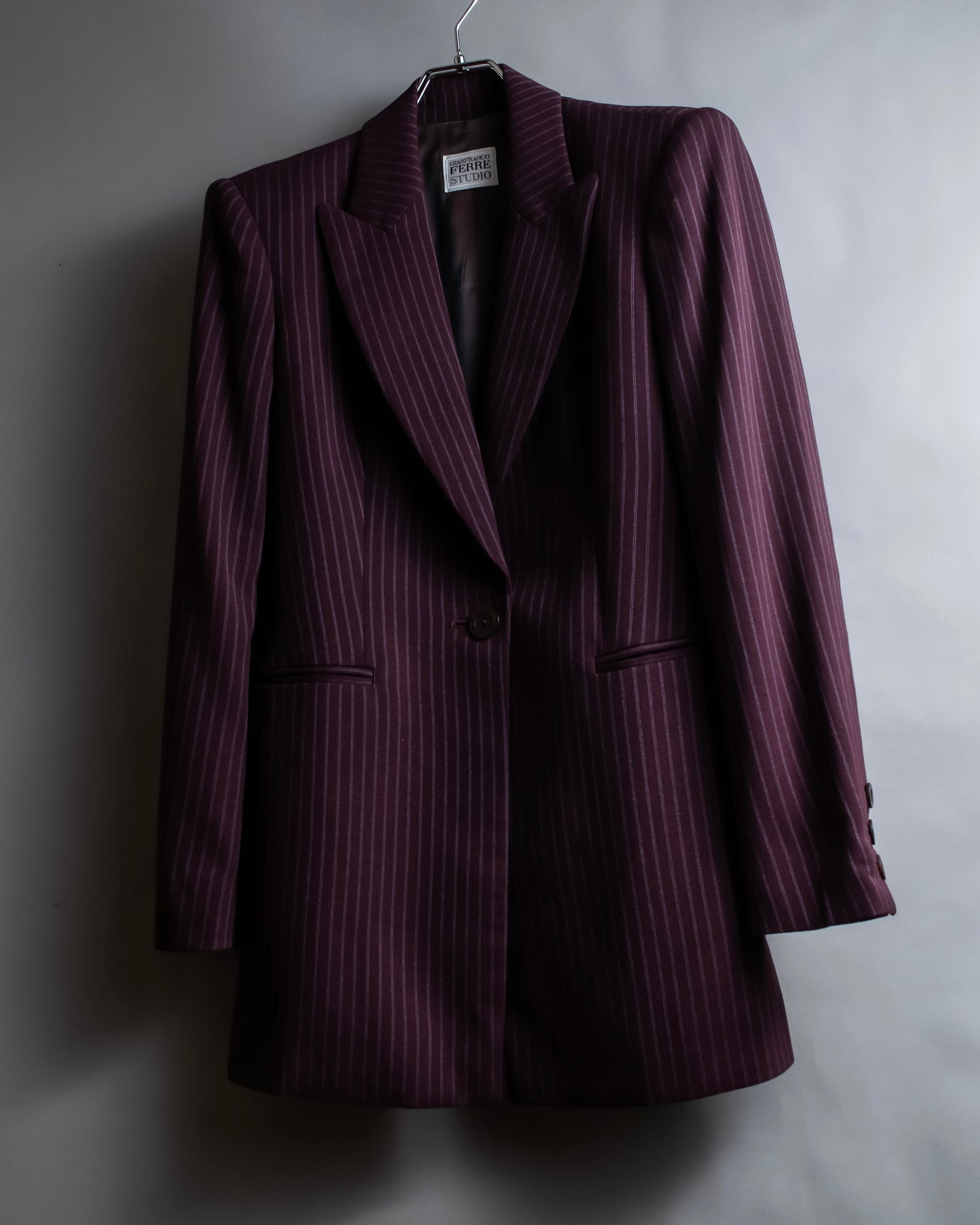 "GIANFRANCO FERRE" Striped peak lapel 1 button tailored jacket