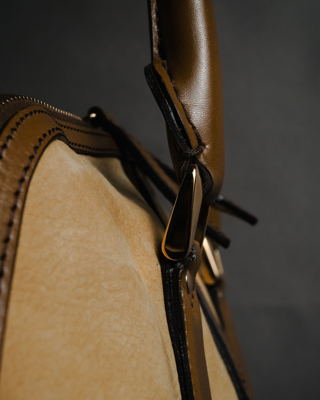 –SPECIAL– "BURBERRY"
2012 Orchard bowling bridle nubuck leather bag
