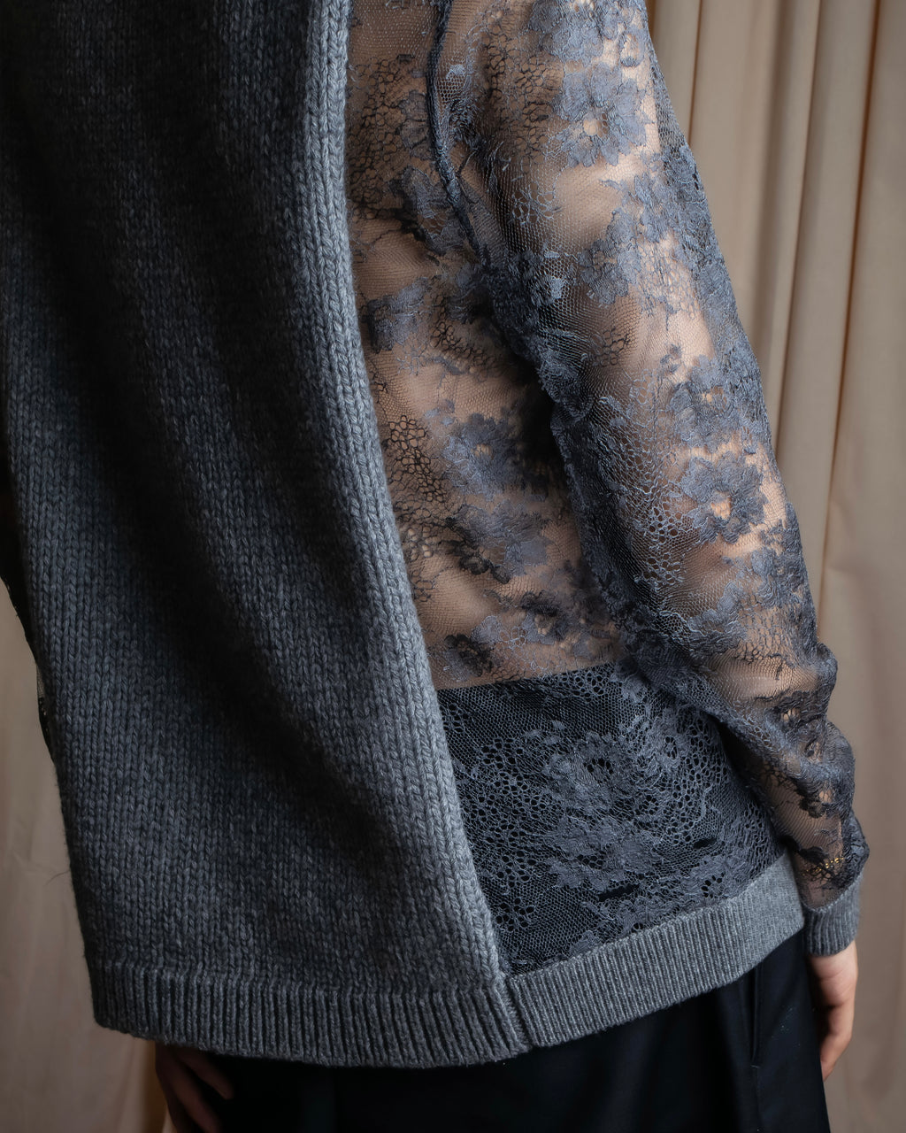 "VALENTINO" Floral lace cable knit docking design pullover