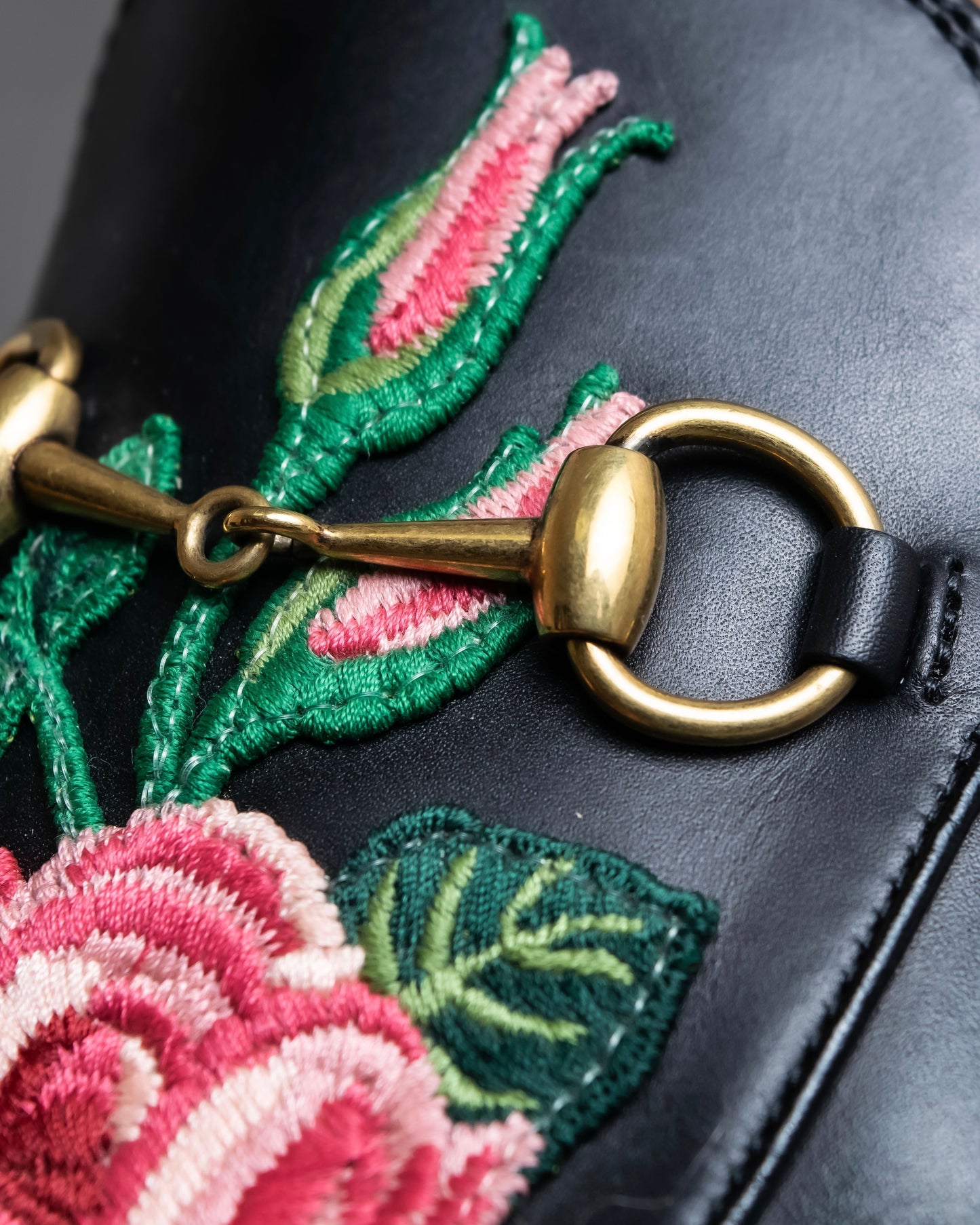 "GUCCI" Rose＆leaf embroidery princetown loafers