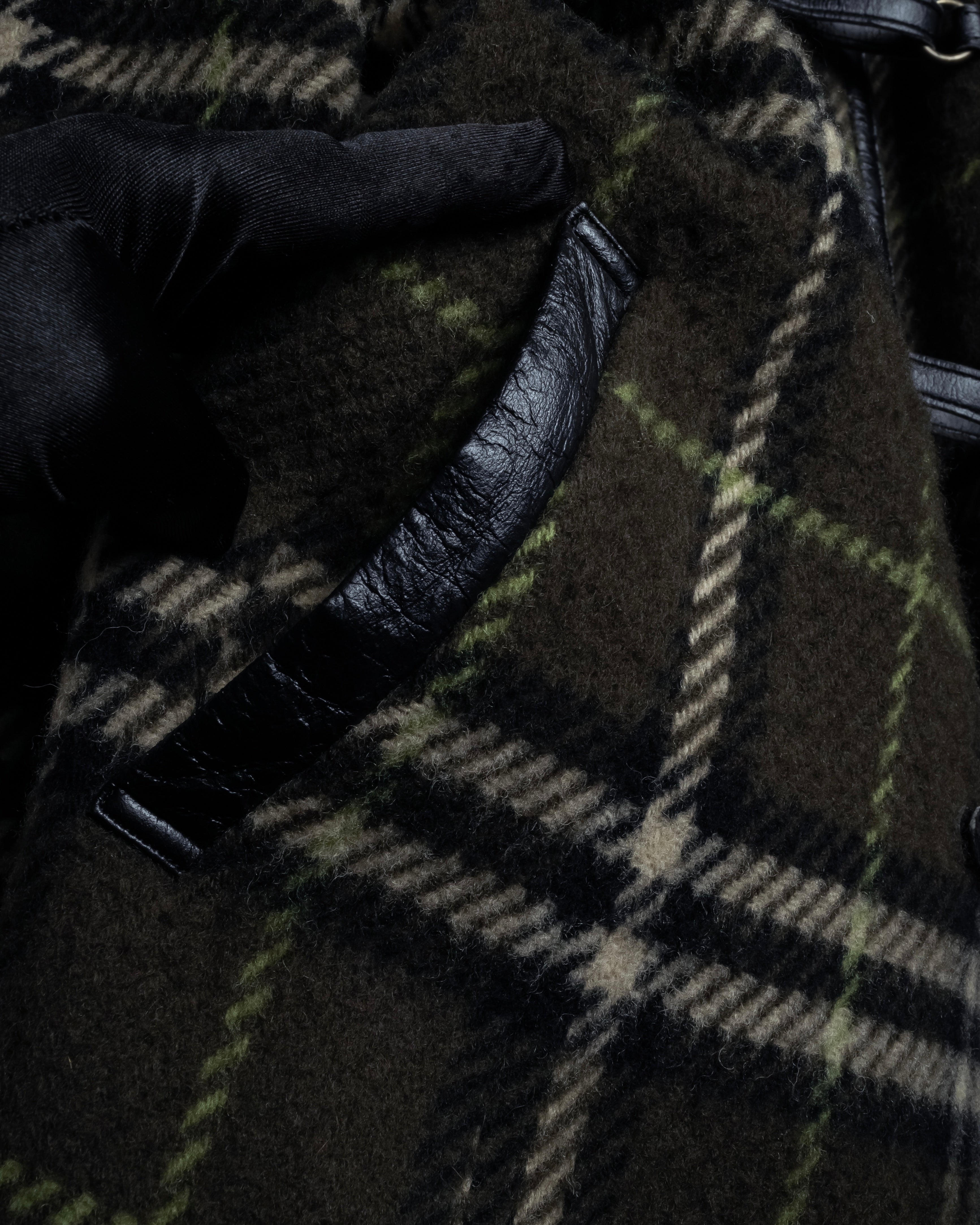"BURBERRY" Leather switching design check tweed coat