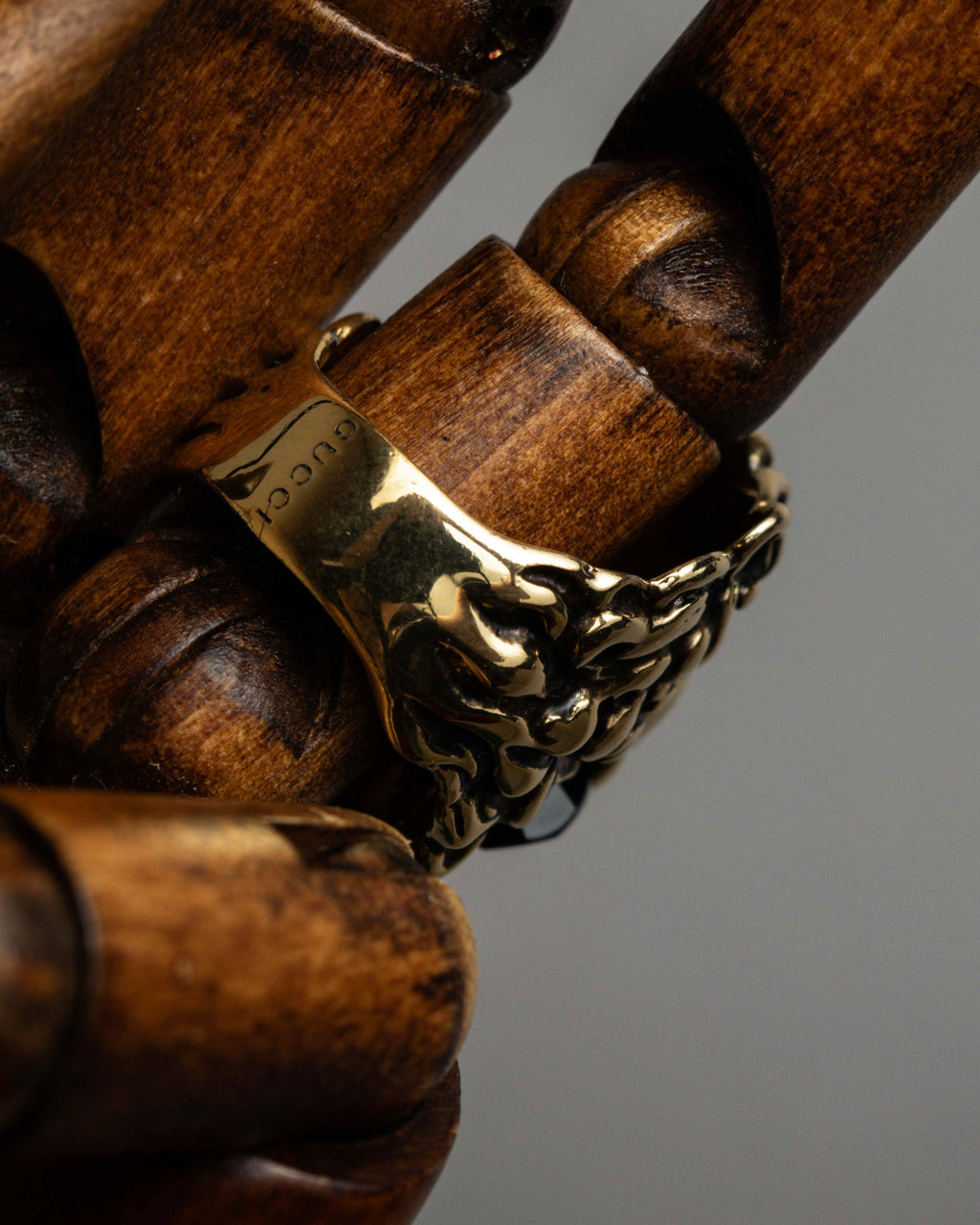 "GUCCI" Michele period lion head gold ring
