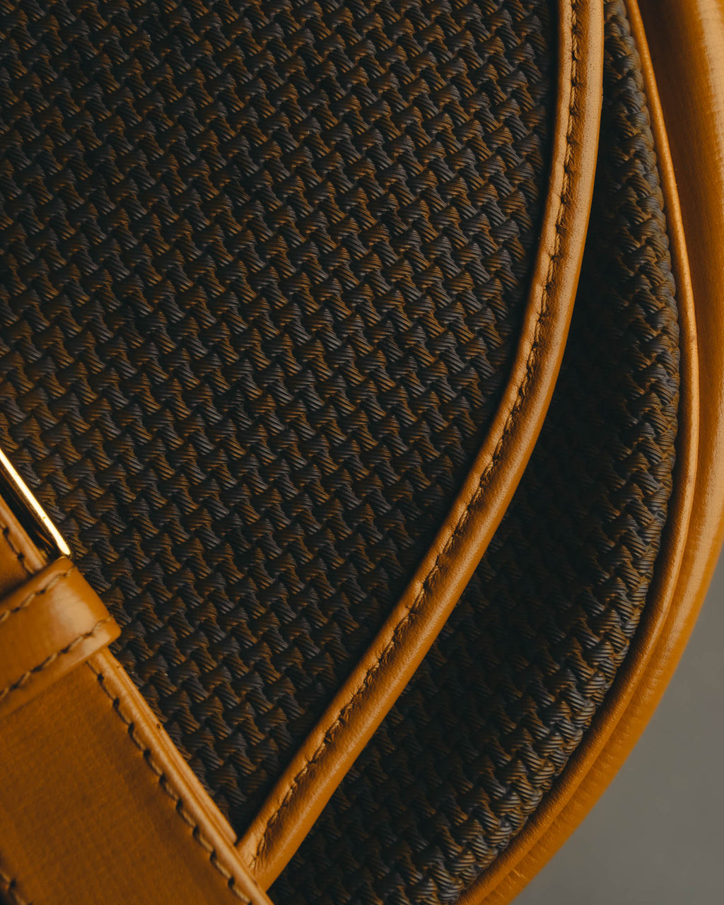 "Yves Saint Laurent" 70's-90's Woven leather shoulder bag