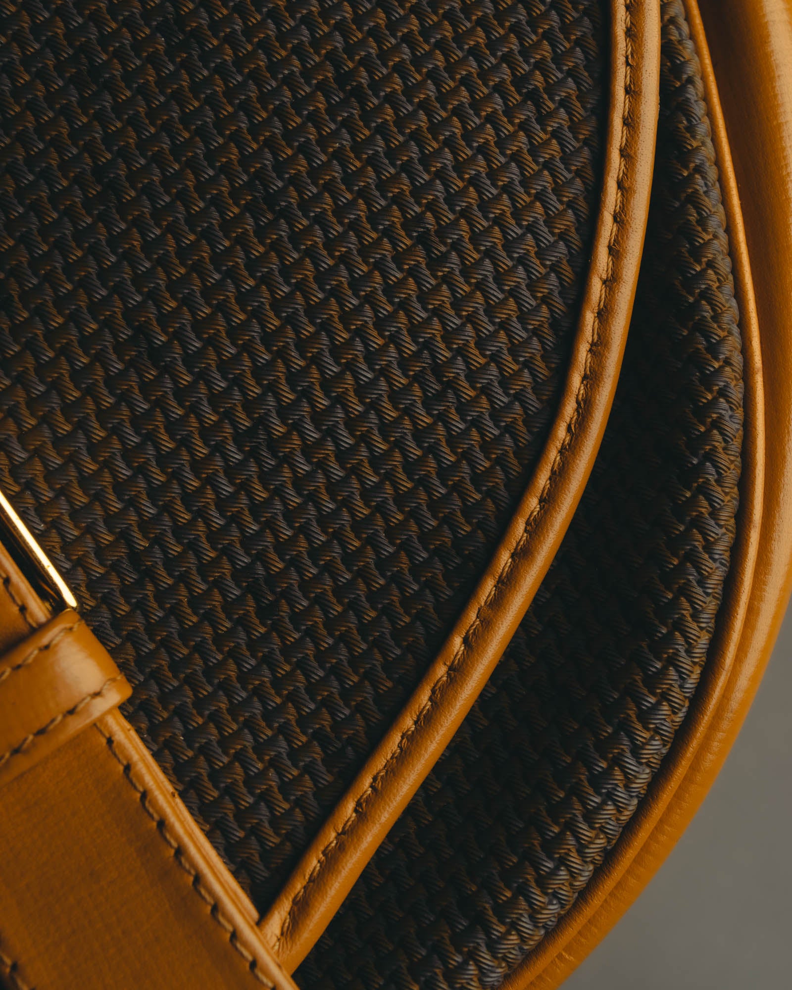 "Yves Saint Laurent" 70's-90's Woven leather shoulder bag
