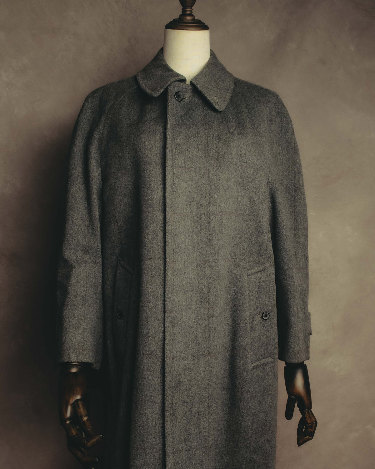 “Burberrys” 80’s Bedford wool balmacaan coat
