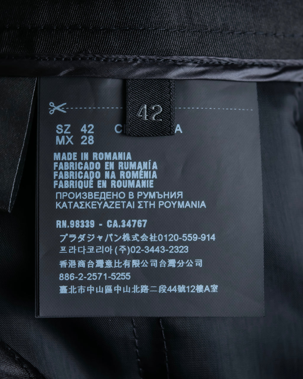 "PRADA" 100% silk pleated skirt