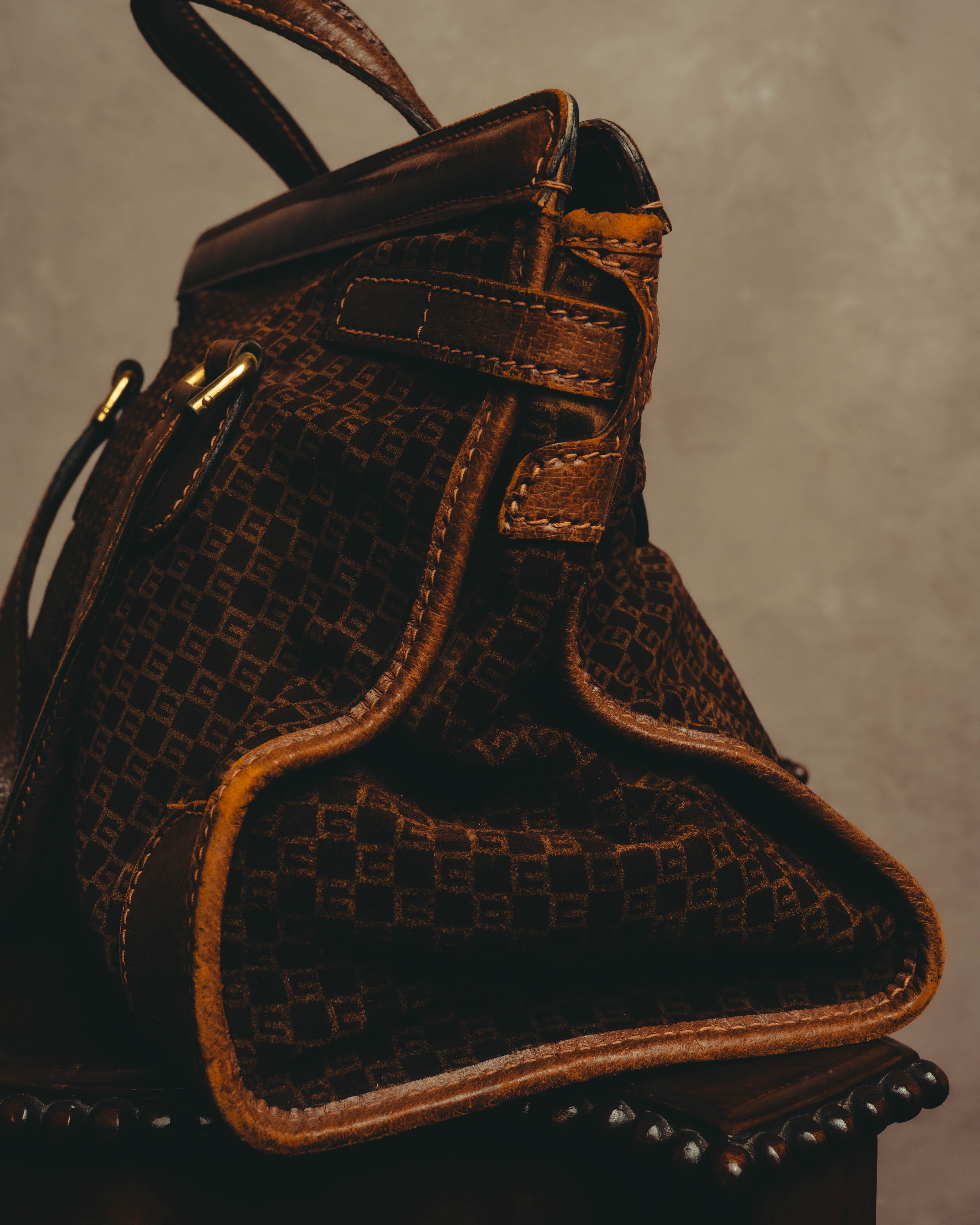 -SPECIAL- "GUCCI" 70's Micro GG suede turn-lock handbag