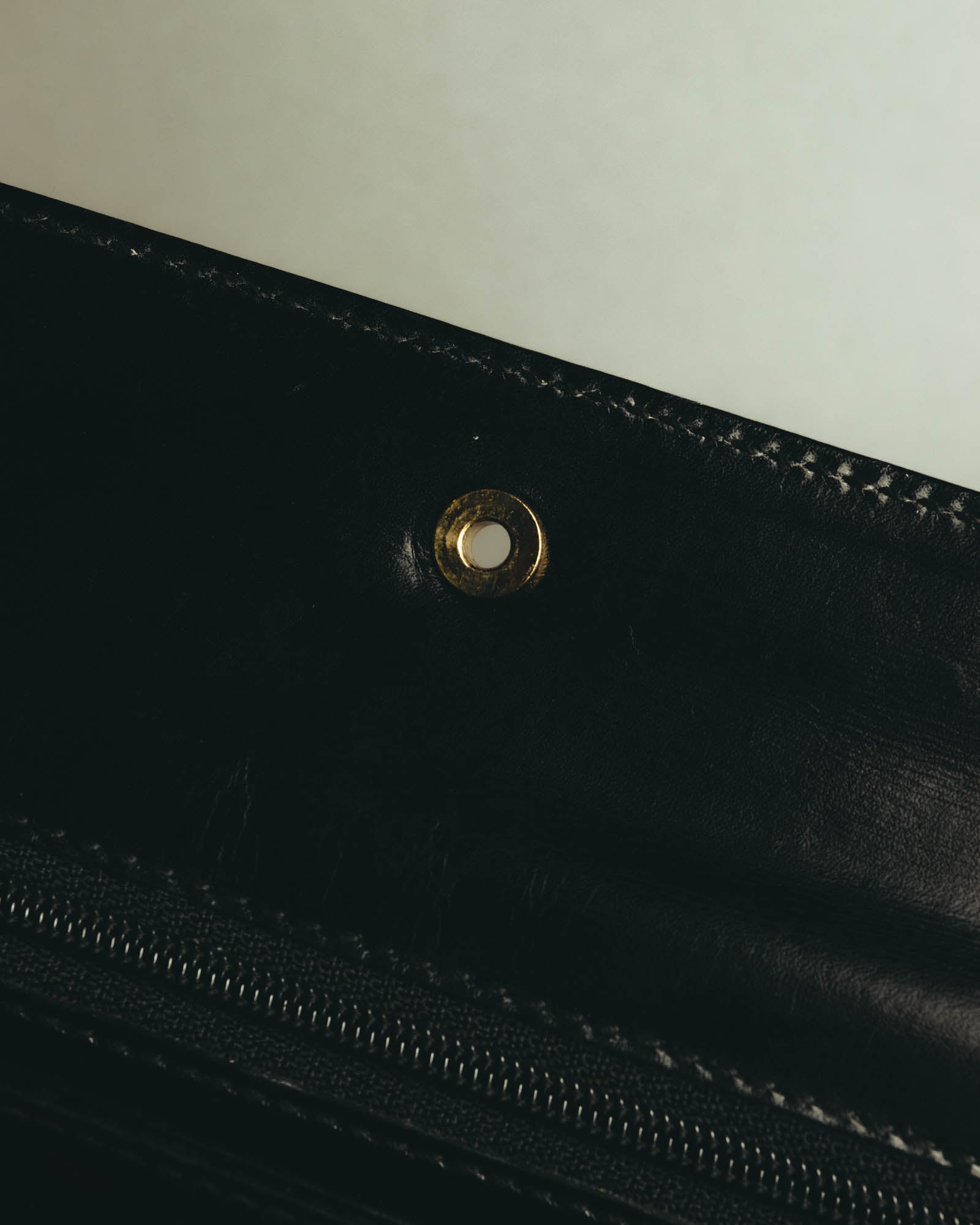 "GUCCI" 90's Structured leather top handle handbag