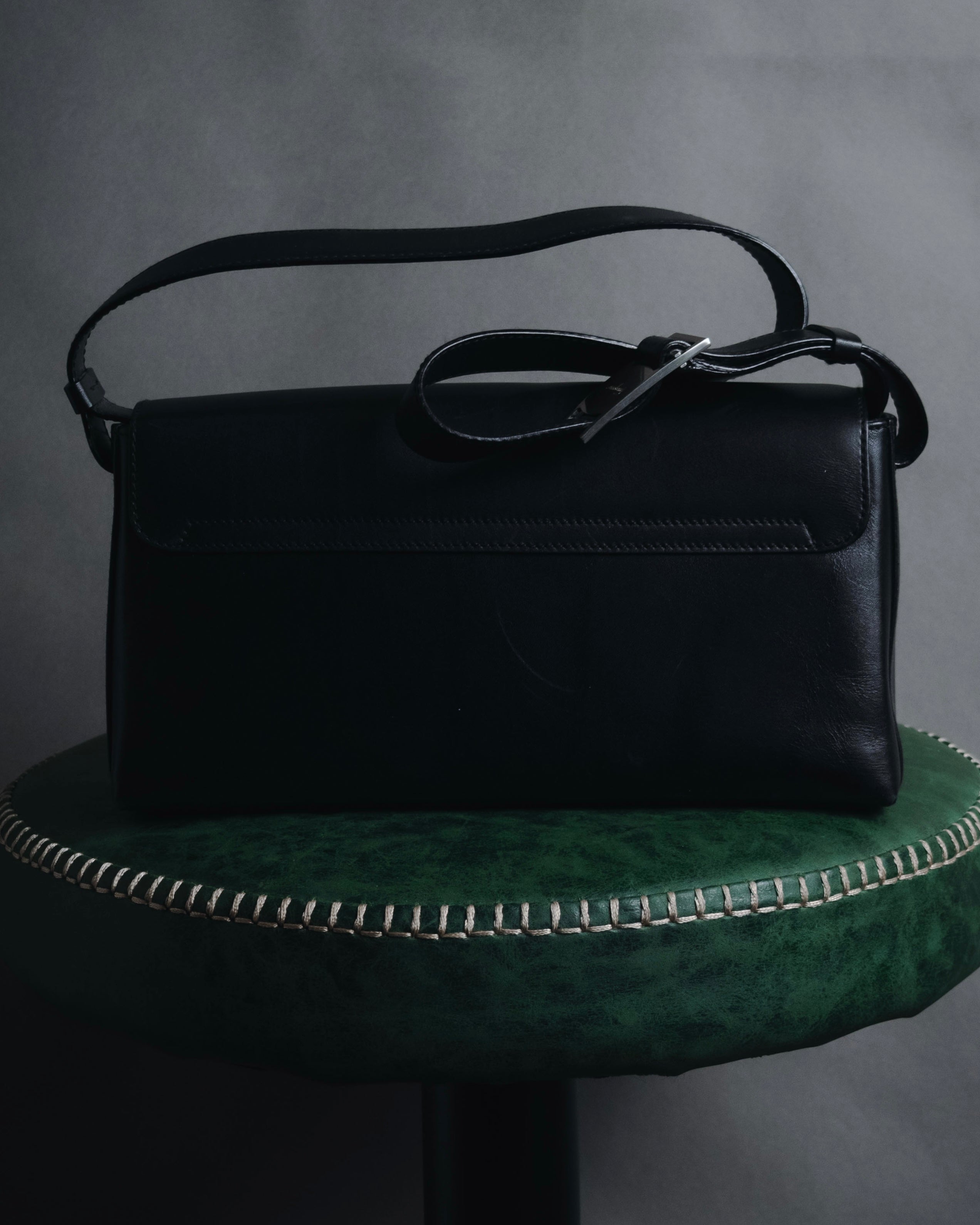 "Salvatore Ferragamo" 90’s-00’s Minimal brushed buckle shoulder bag