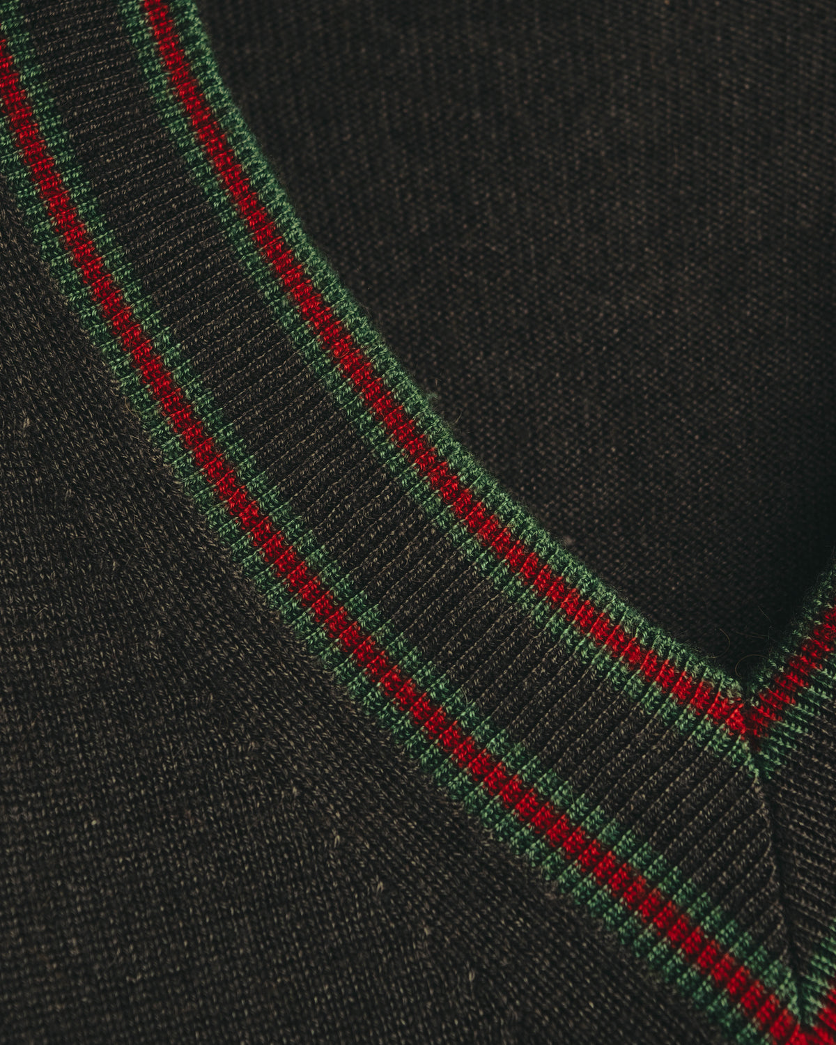 “GUCCI” 90’s-00’s Web stripe V-neck knit sweater
