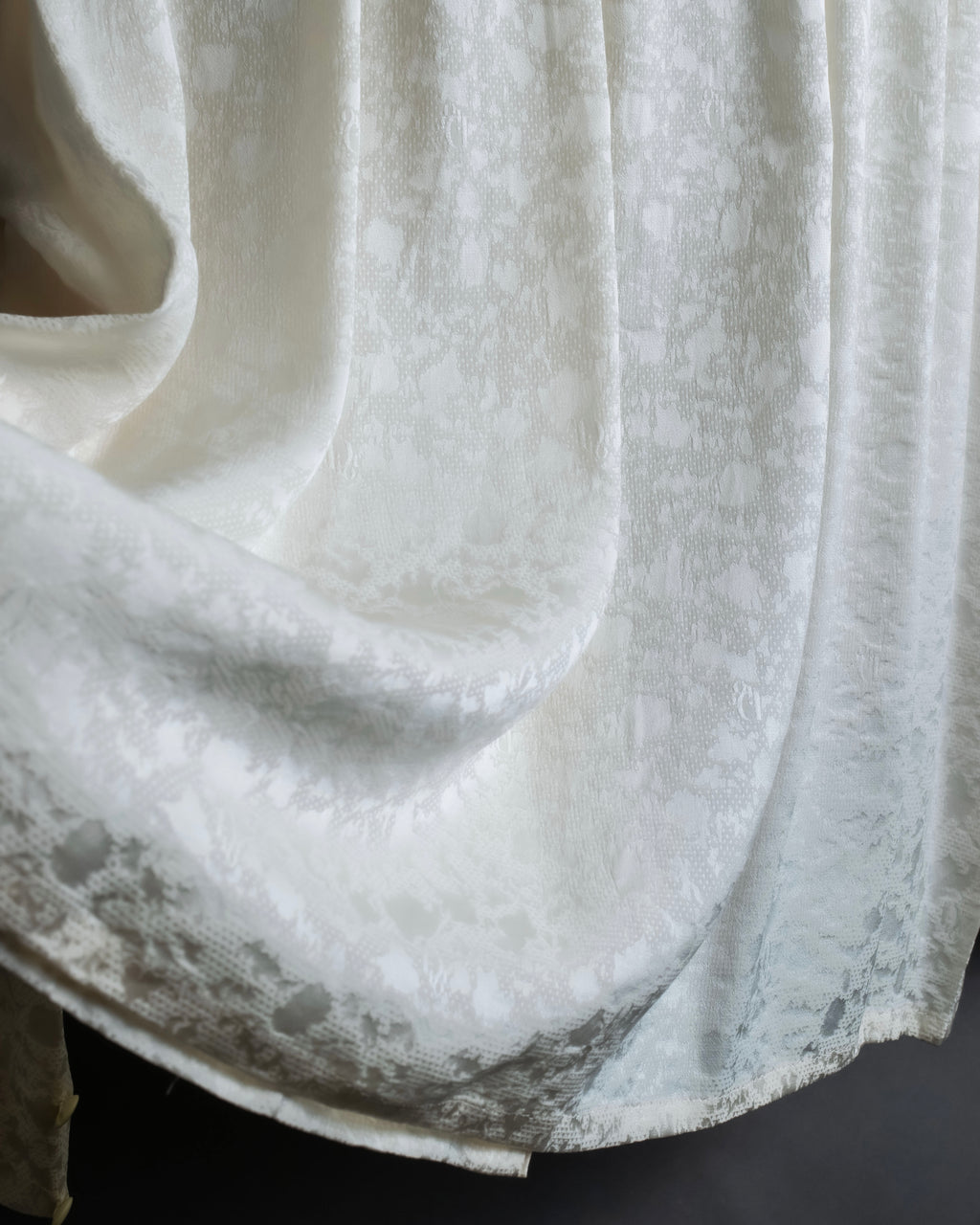 "Christian Dior" Shiny off-white shirt