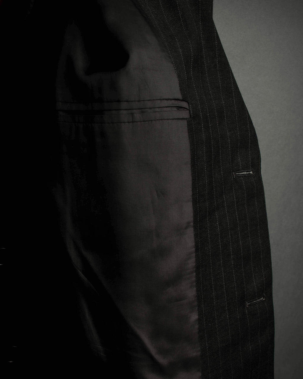 "ARMANI COLLEZIONI" Classic Italian tailoring stripe pattern set up