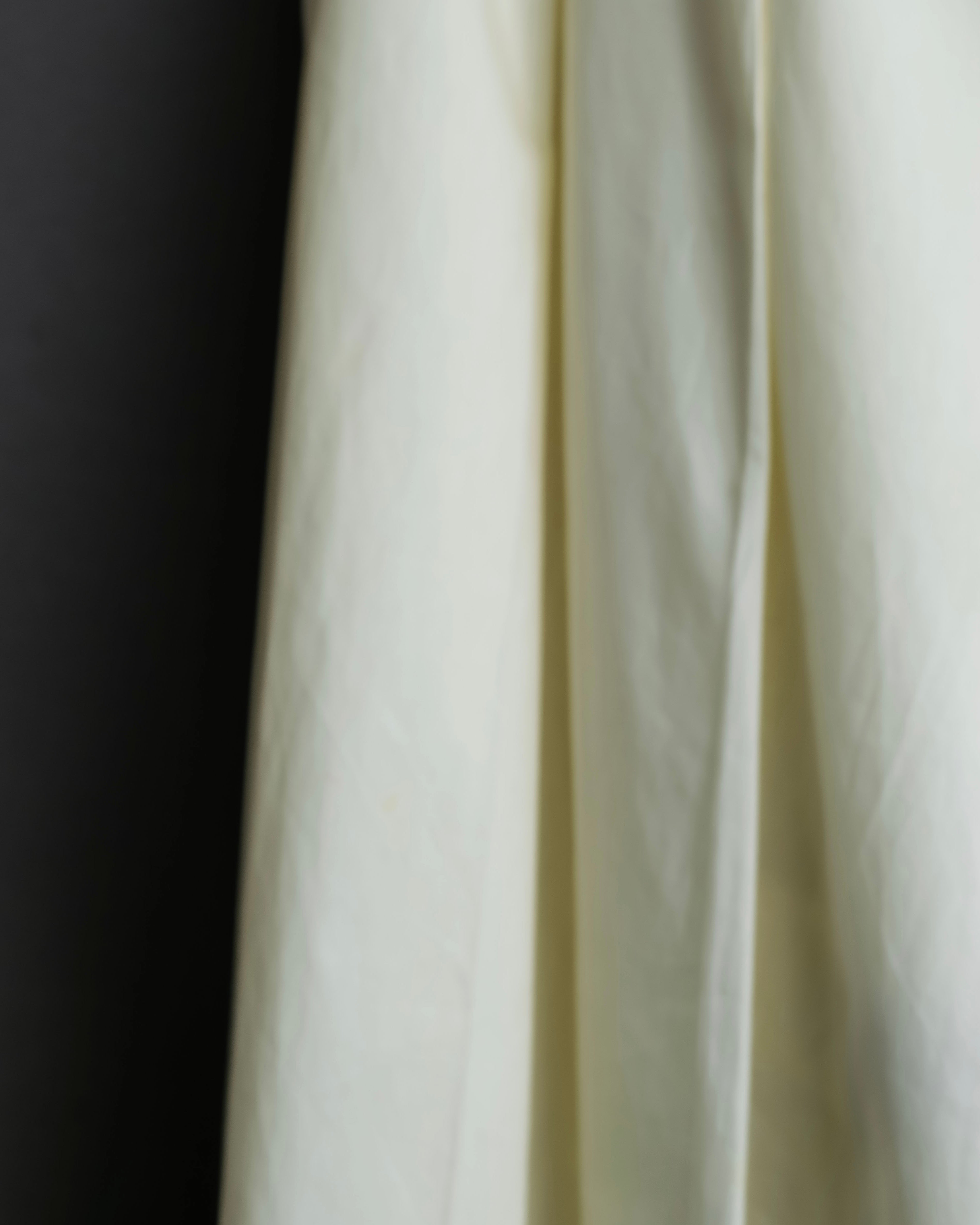 "FENDI" hole pattern and tack designed skirt