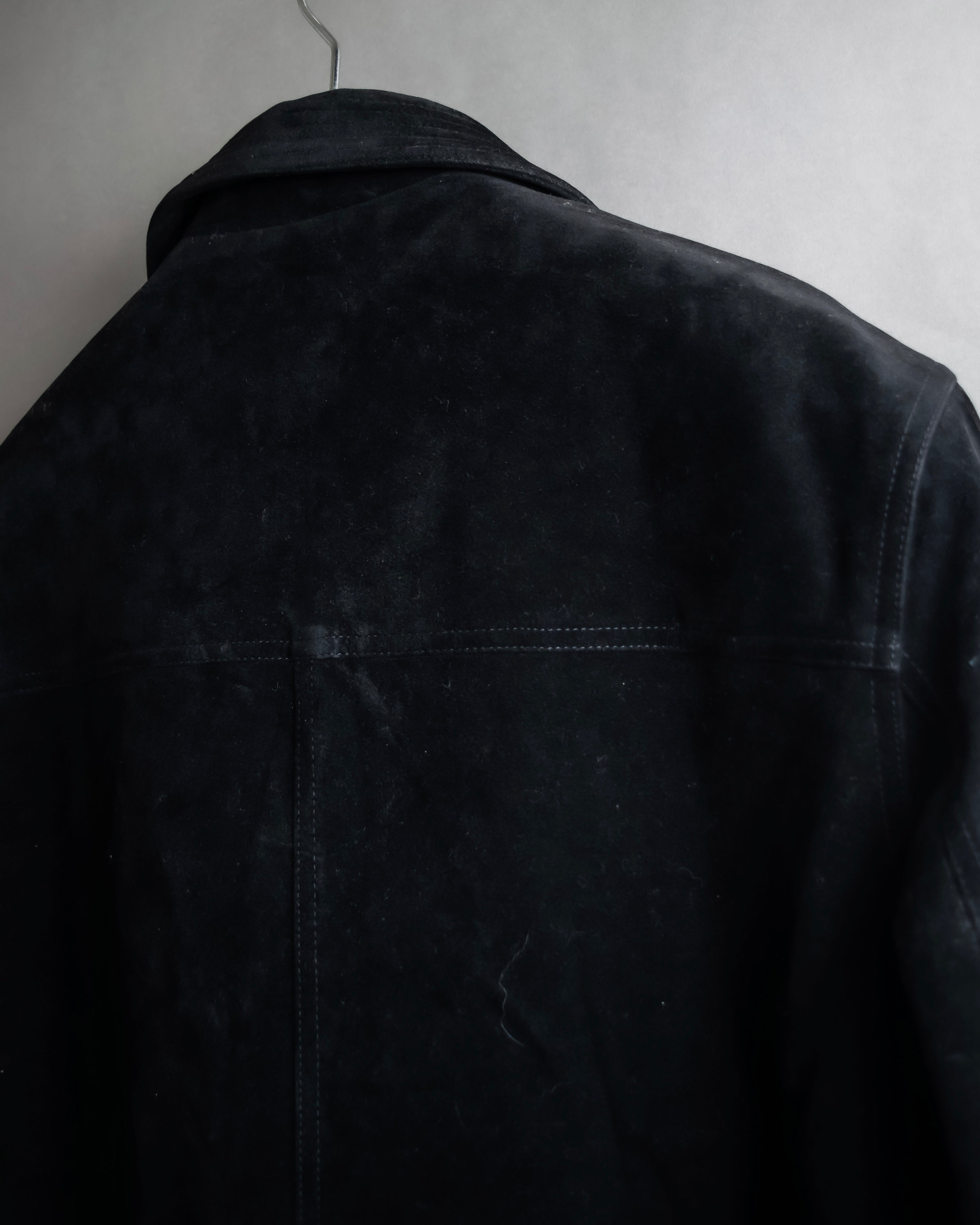 "VERSACE sport"
Stand collar double zipper suede blouson