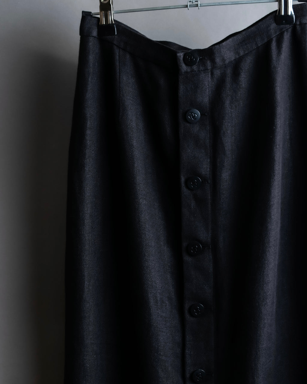 "CHANEL" Back button design flared maxi skirt