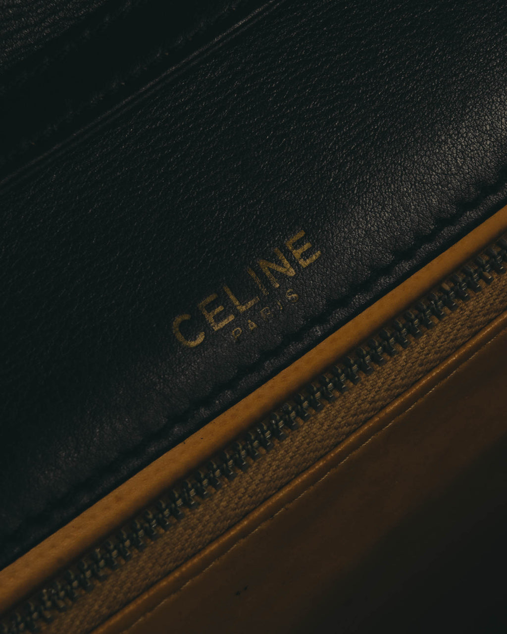 "CELINE" 70's-80's Classic horsebit leather shoulder handbag