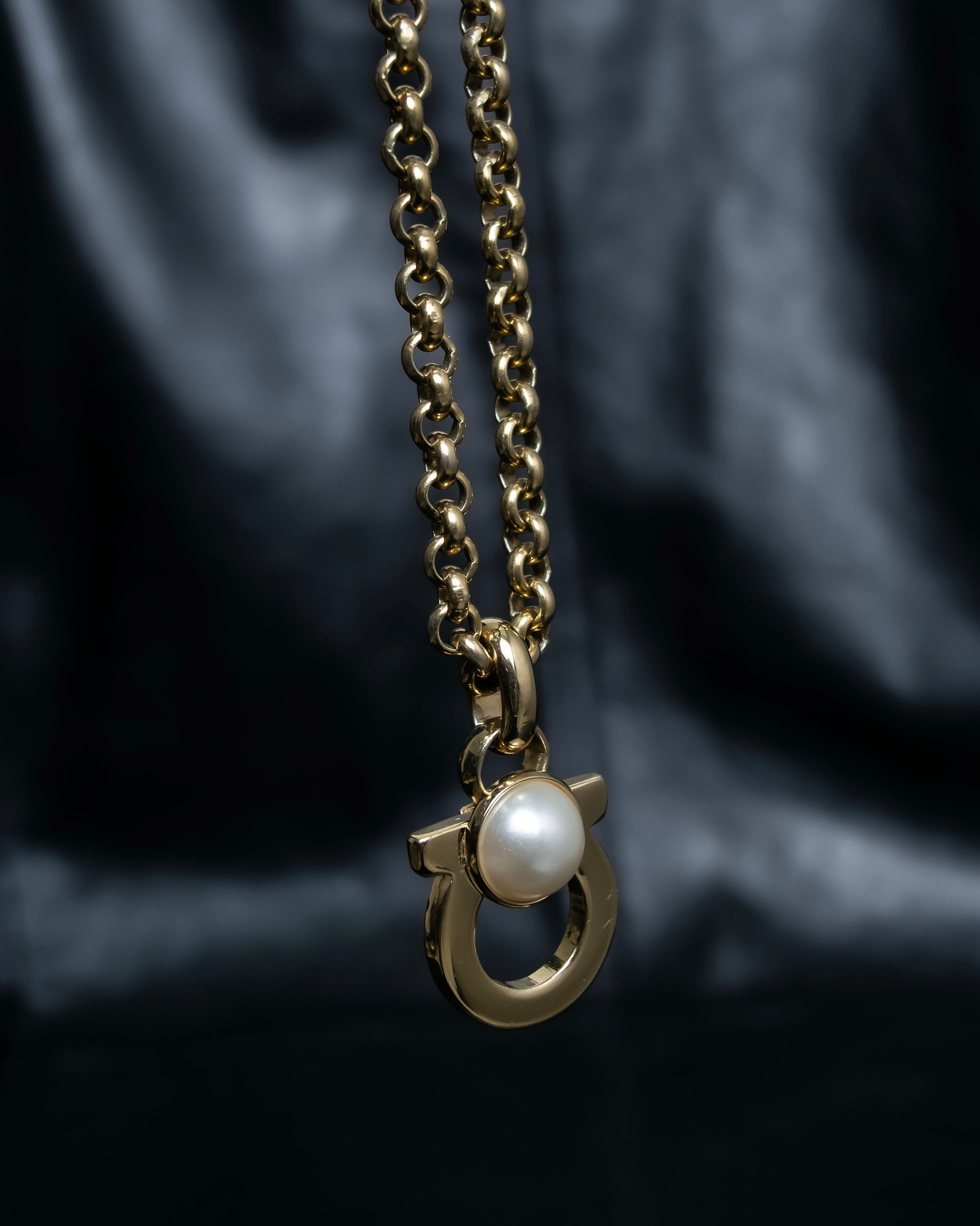 "Salvatore Ferragamo" Gancini design necklace