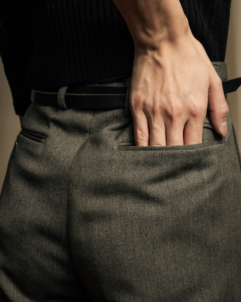 "YVES SAINT LAURENT" Deep pleat tapered wool slacks