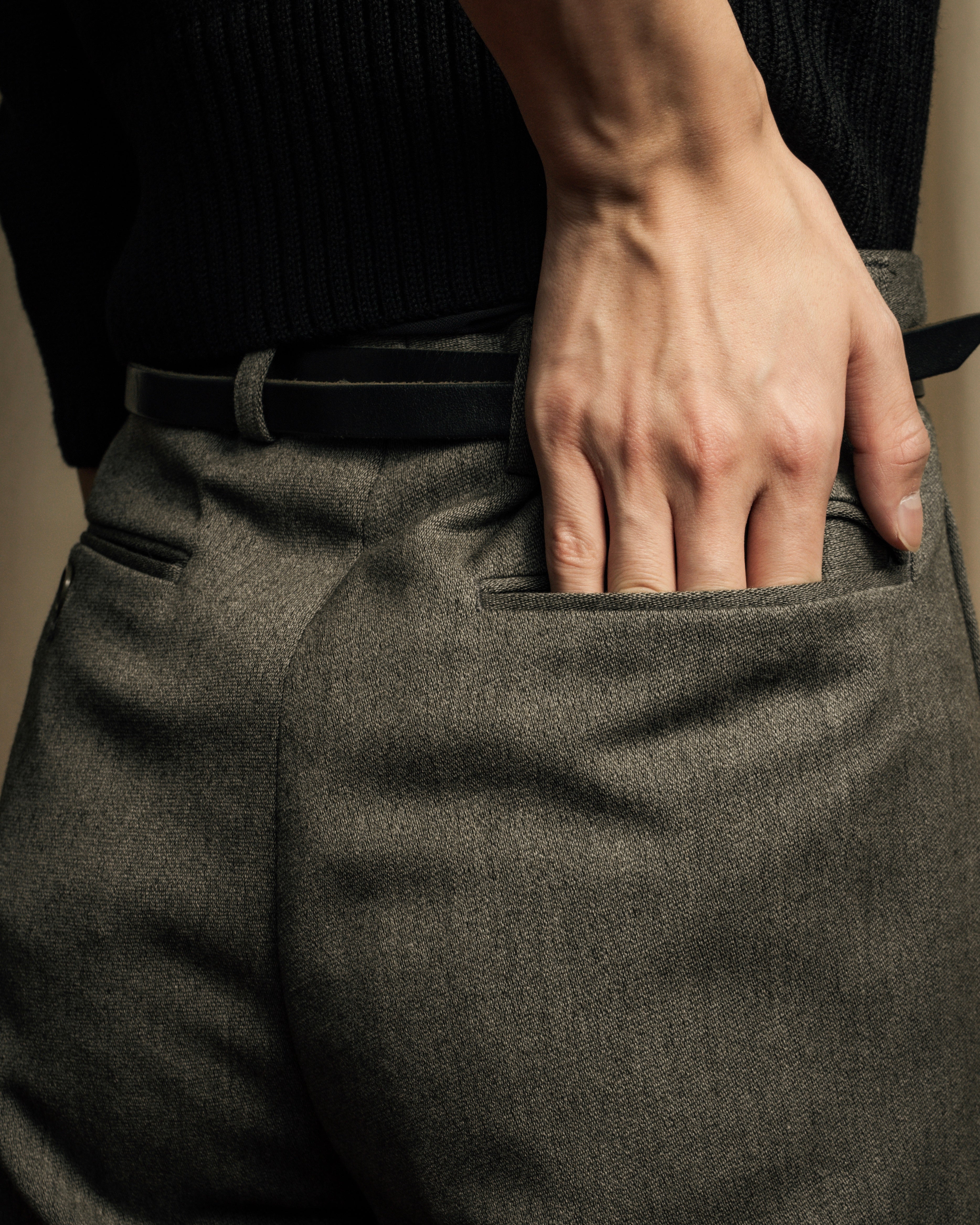 "YVES SAINT LAURENT" Deep pleat tapered wool slacks