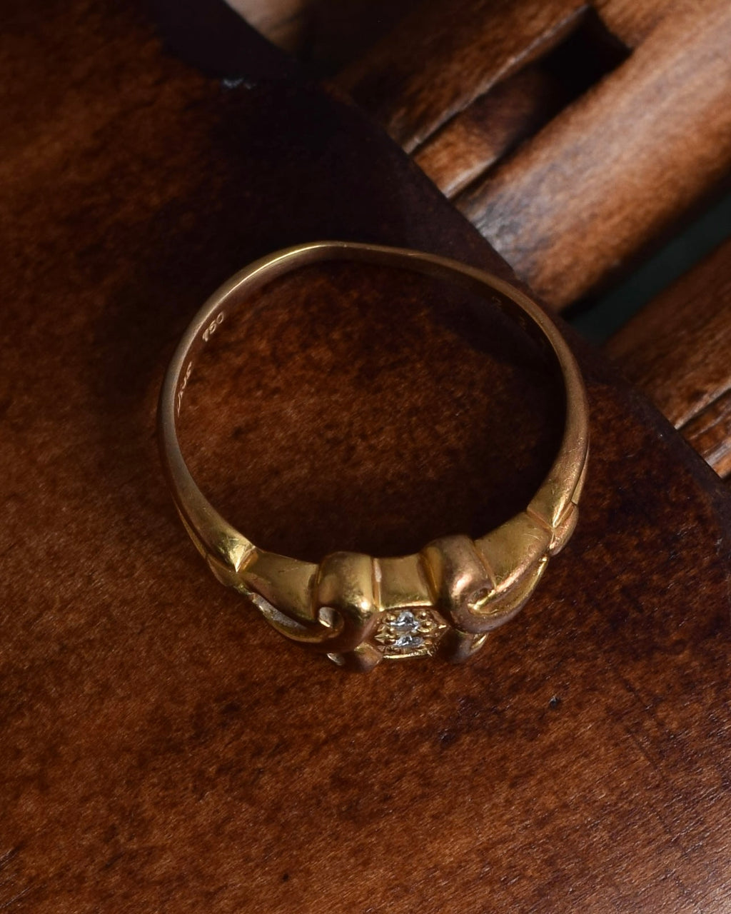 "Christian Dior" Diamond top design gold ring