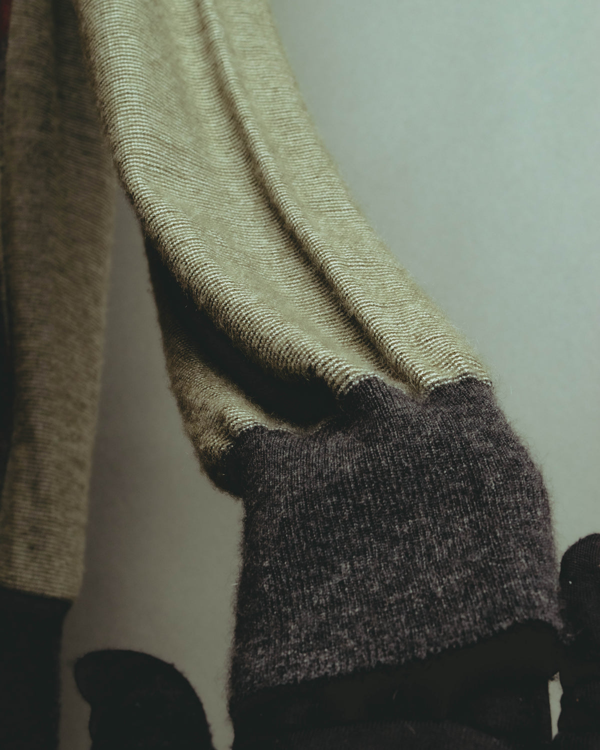 –SPECIAL– "Hermès" 90's-00's Plaid cashmere cardigan