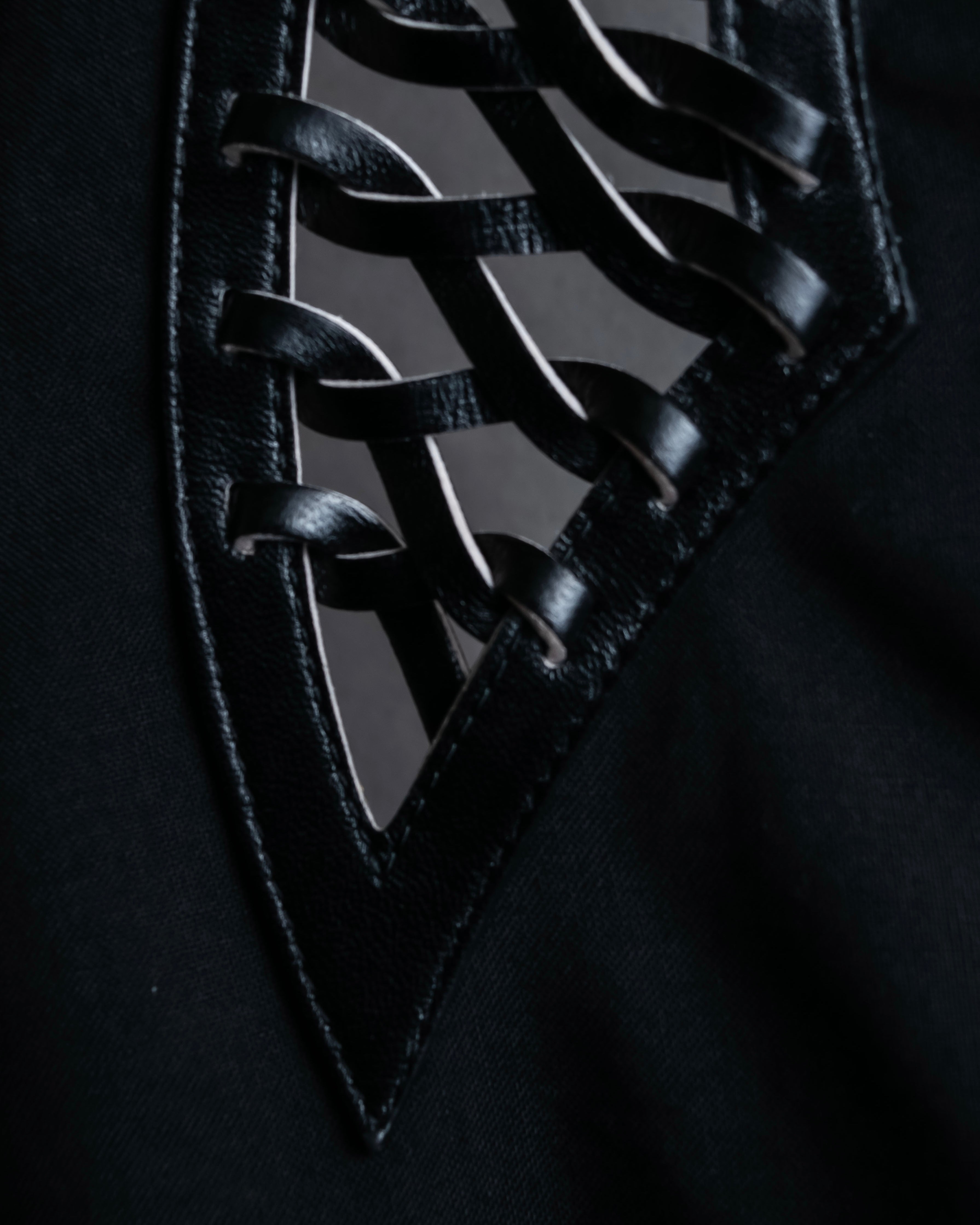 "LOUIS VUITTON" Leather tape cross knit detail vest