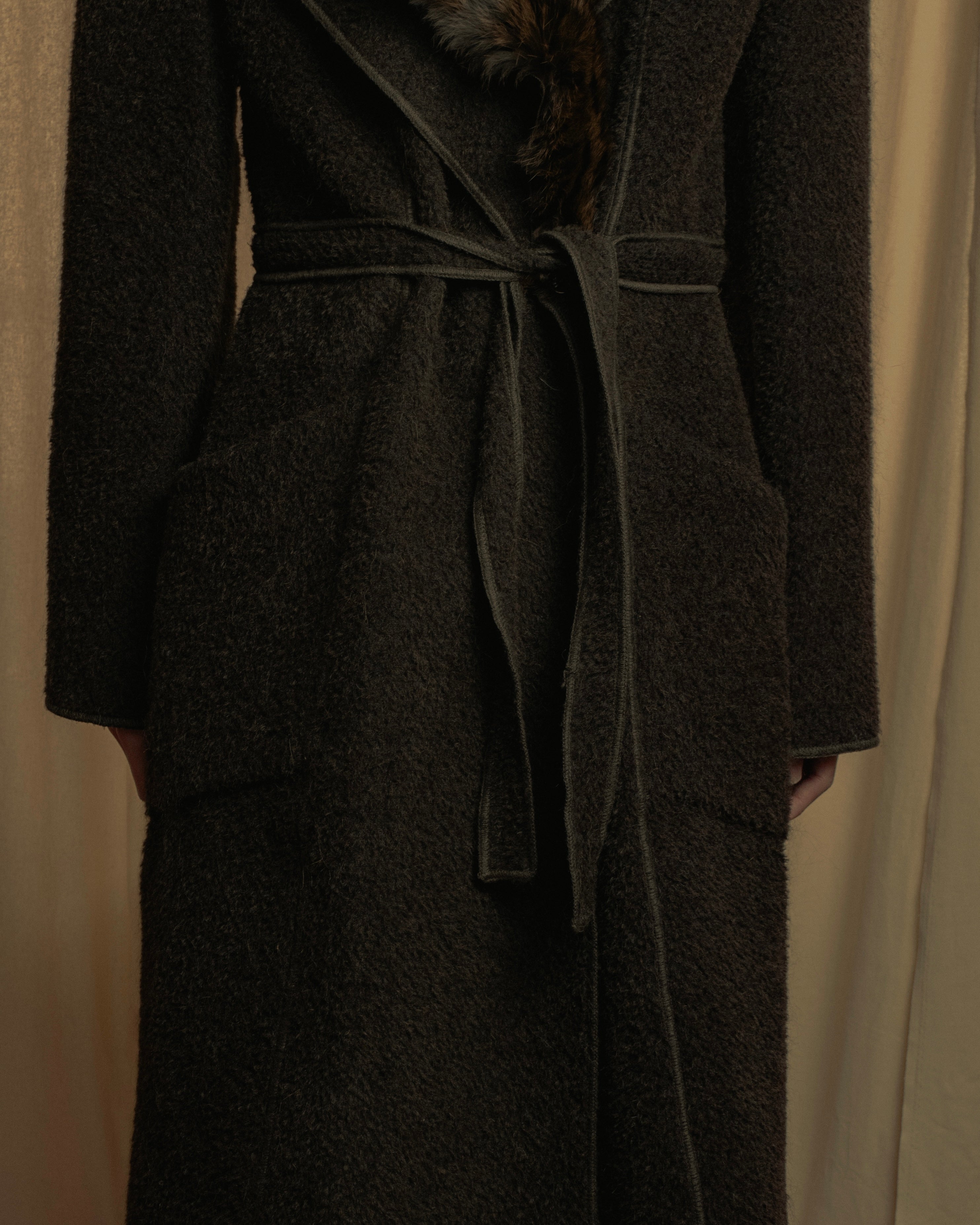 "FENDI" 90’s-00’s Sculptural belted leopard cat fur collar alpaca coat