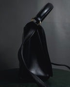 -SPECIAL- "VALENTINO GARAVANI" 90’s-00’s V corner hardware leather top handle bag