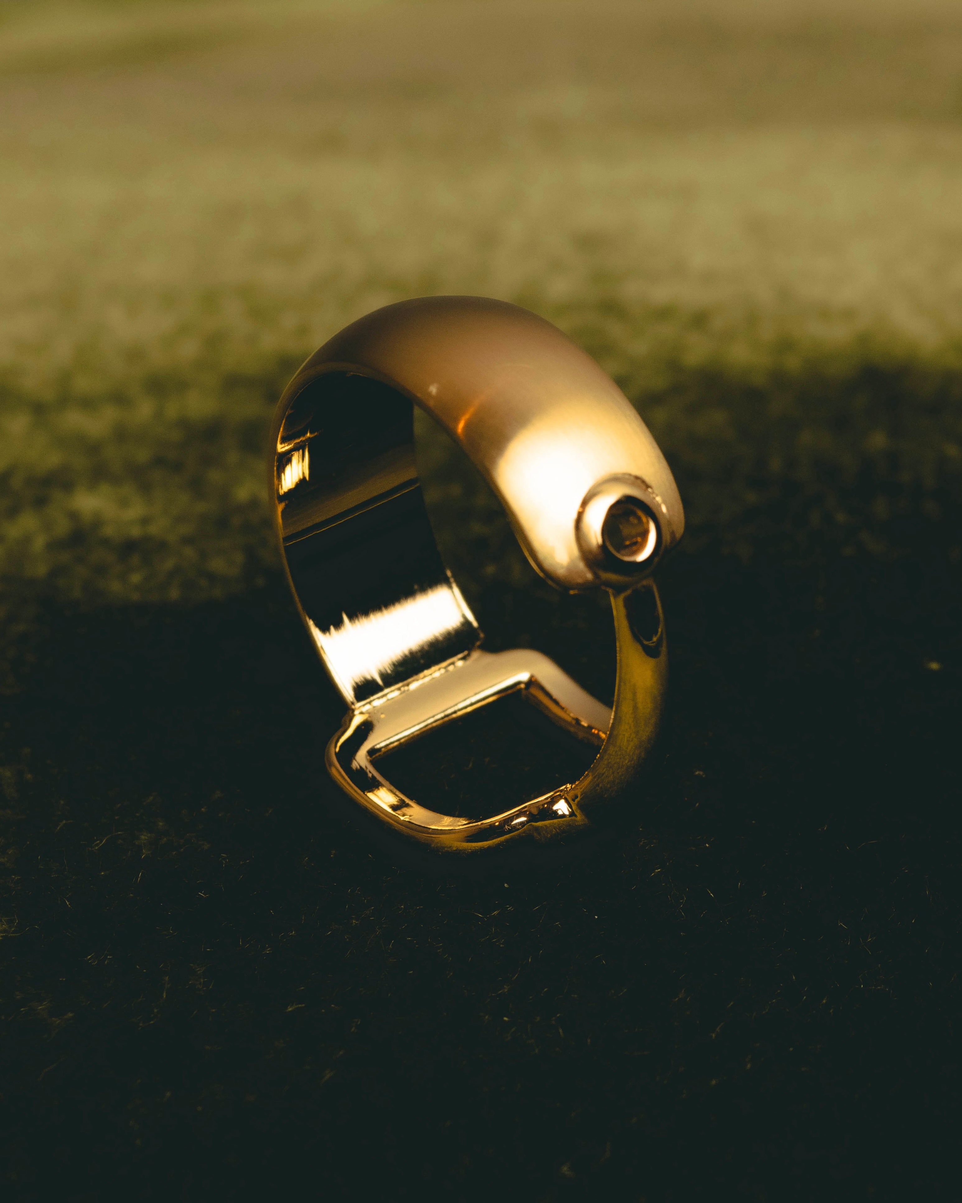 "GUCCI" 80's-00's Iconic horsebit scarf ring