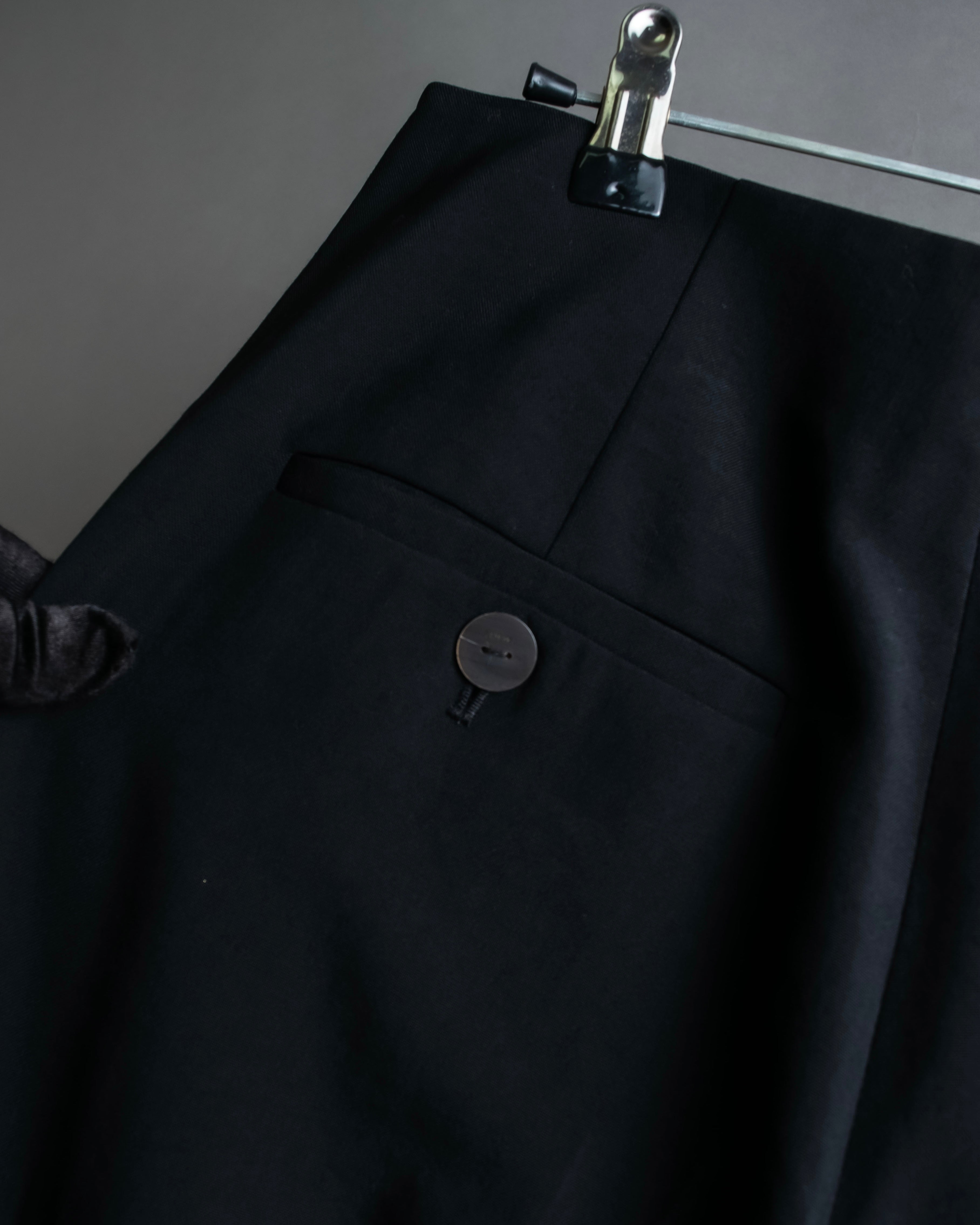 "LOEWE" Deep pleat tapered draped slacks