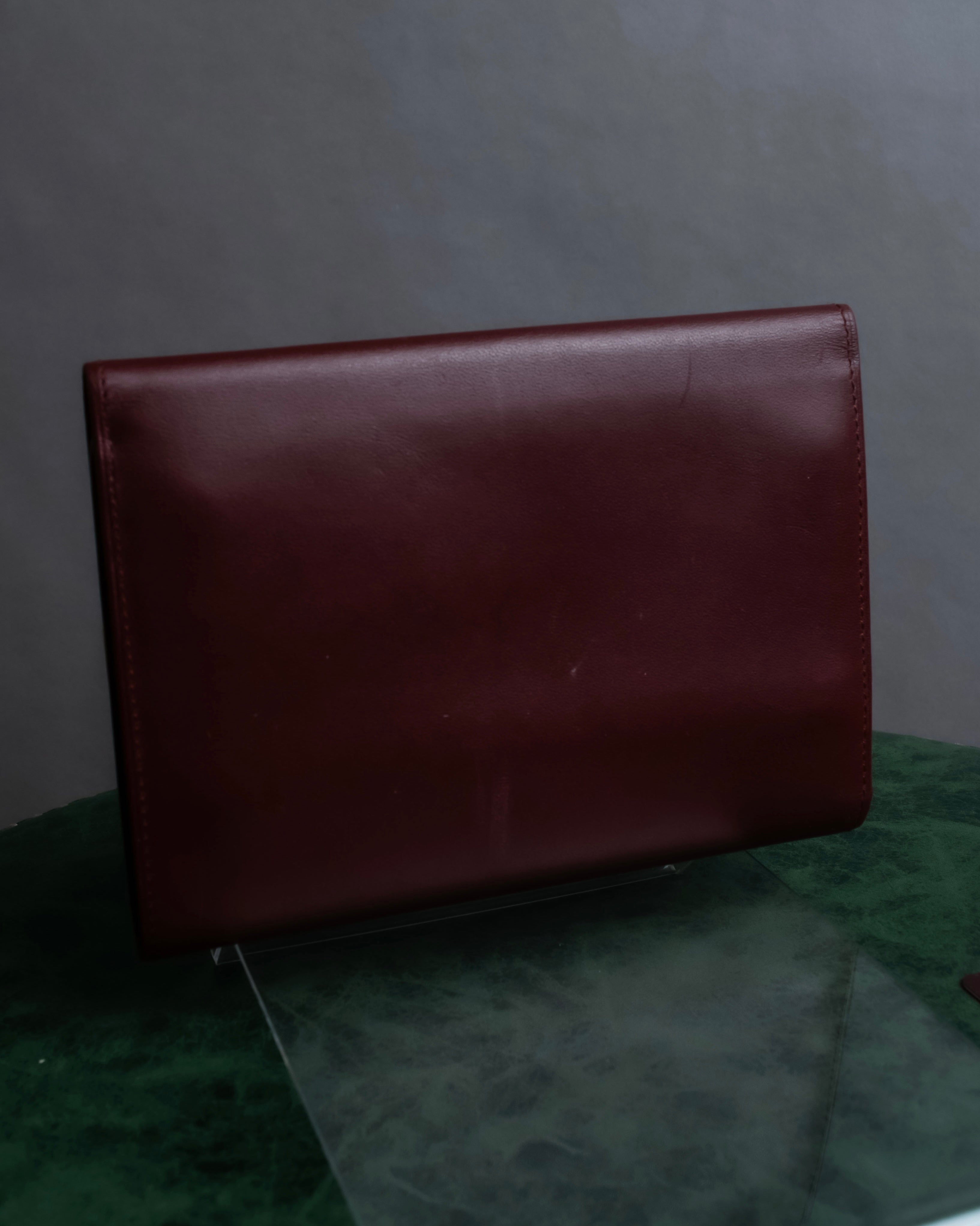"Cartier" Les Must de Cartier bordeaux color leather wallet