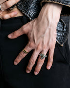 "CHANEL" Mysterious details stone ring